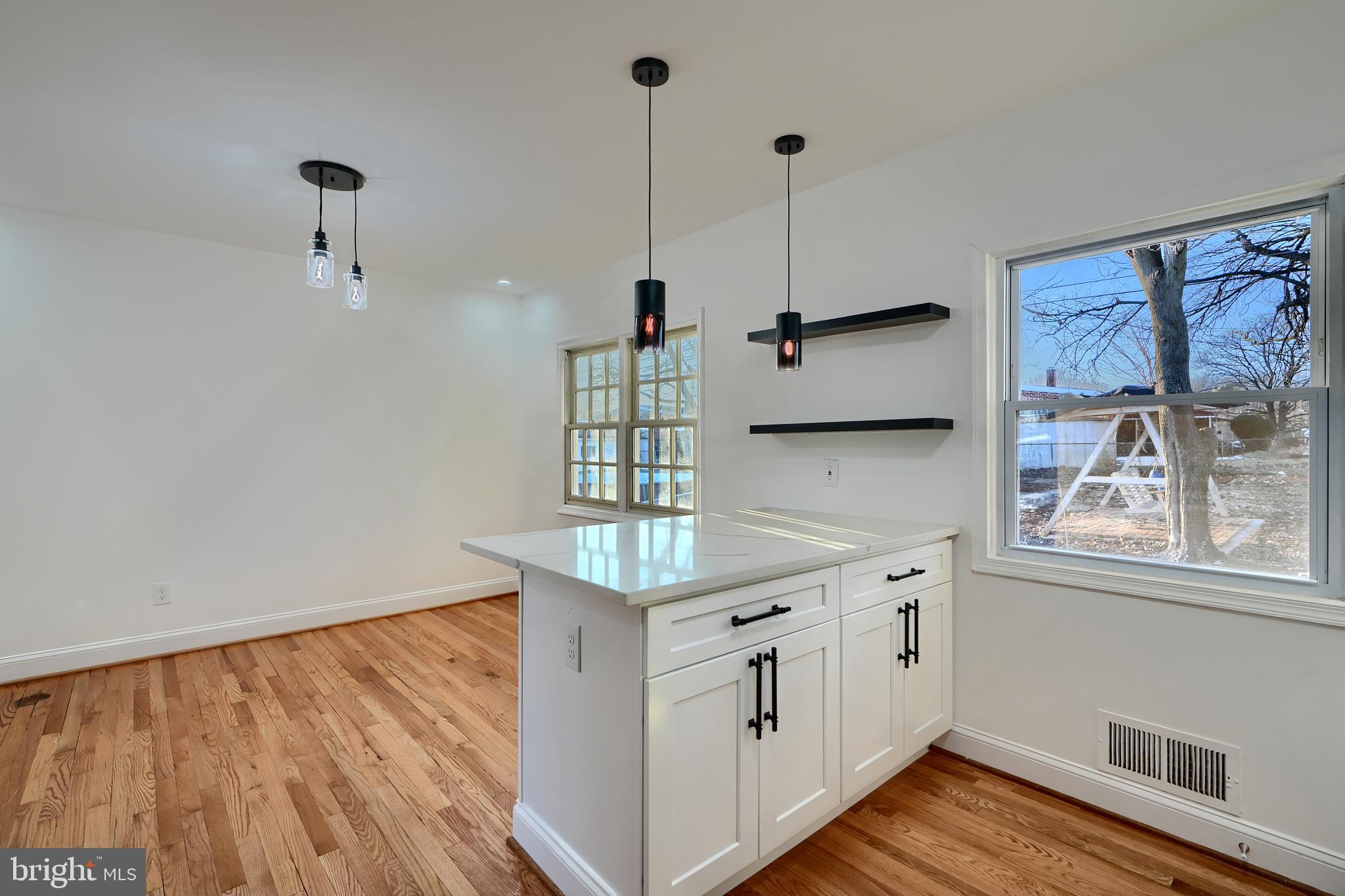 ROBIN HILLS - Residential