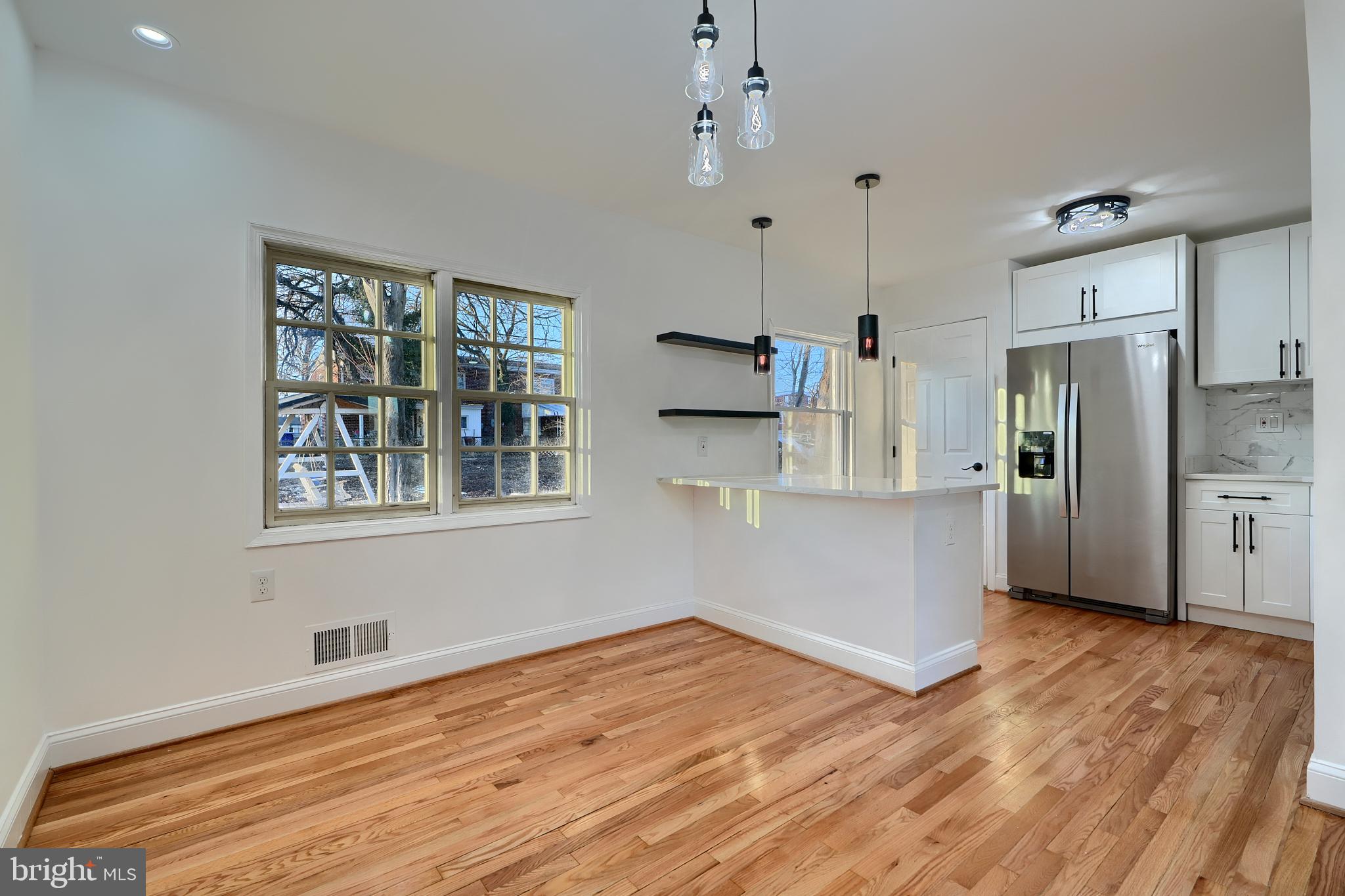 ROBIN HILLS - Residential