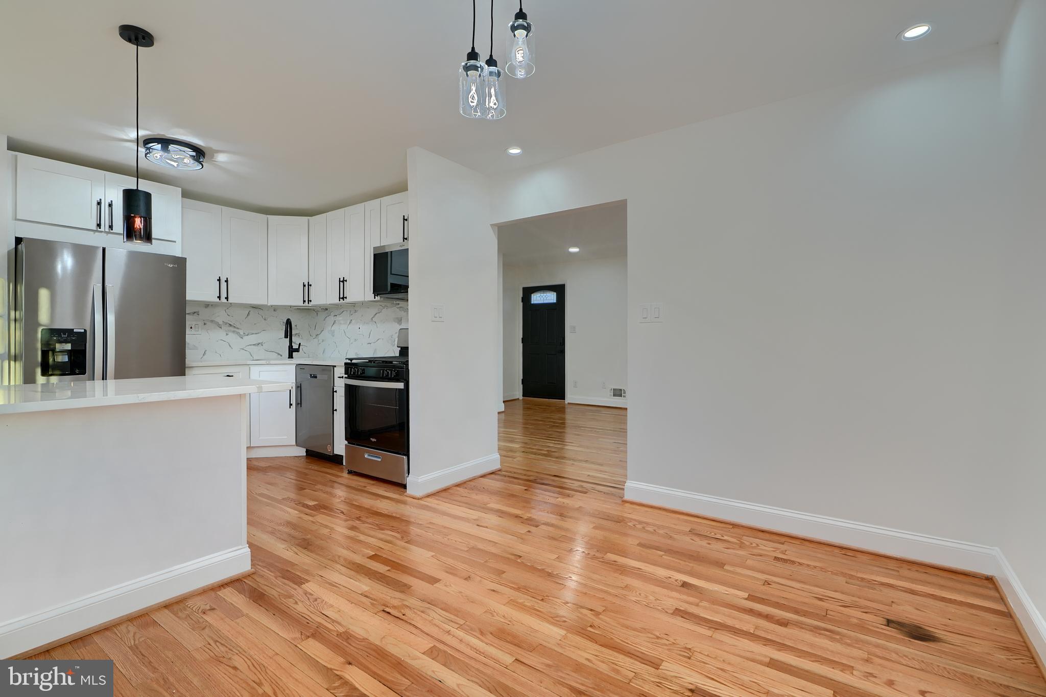 ROBIN HILLS - Residential