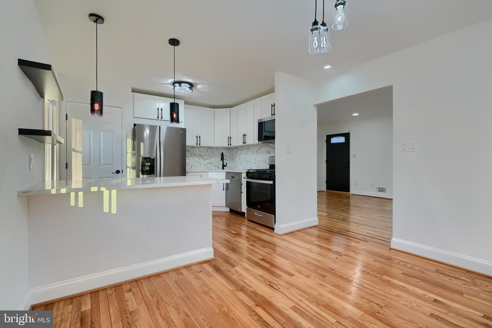 ROBIN HILLS - Residential