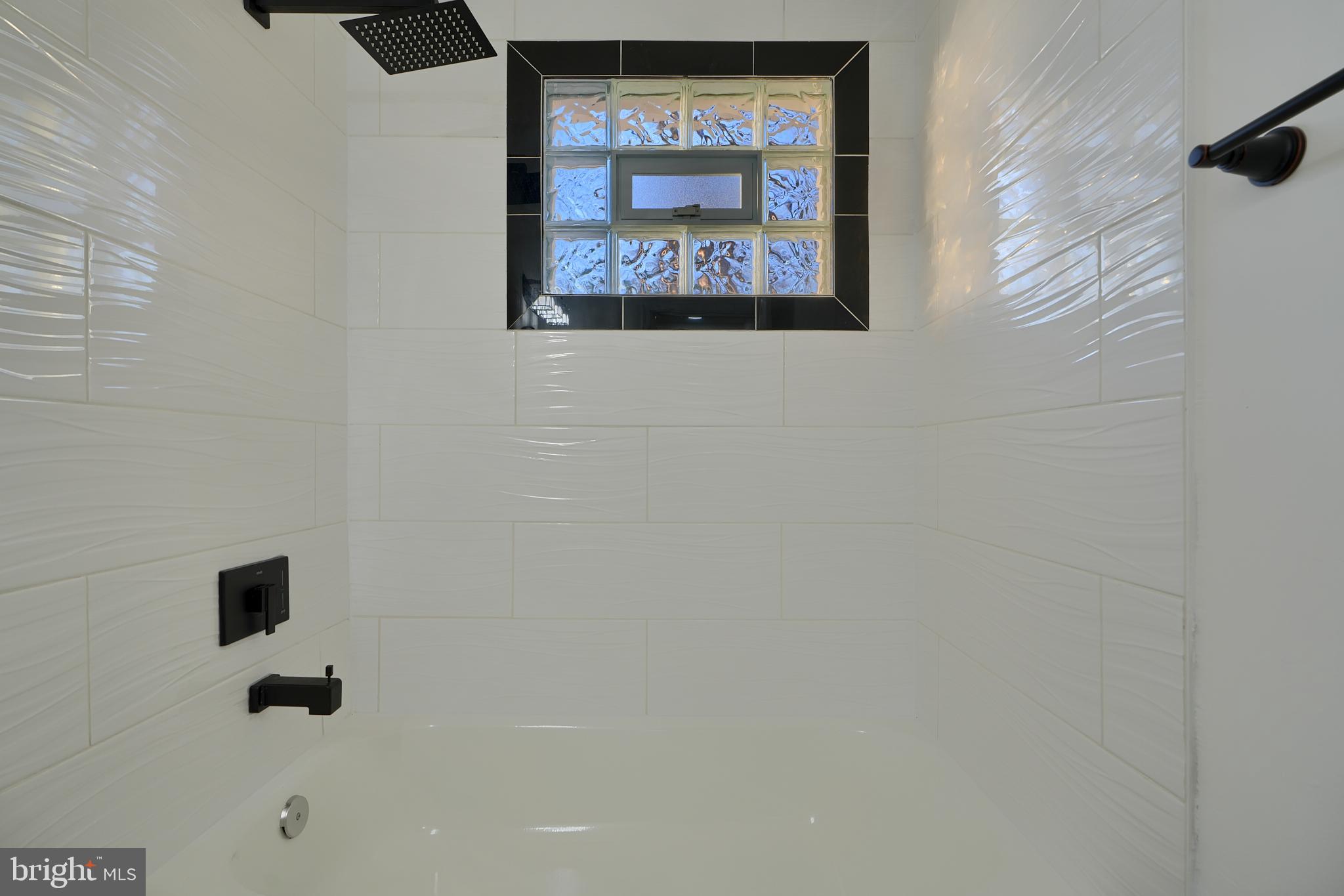 ROBIN HILLS - Residential