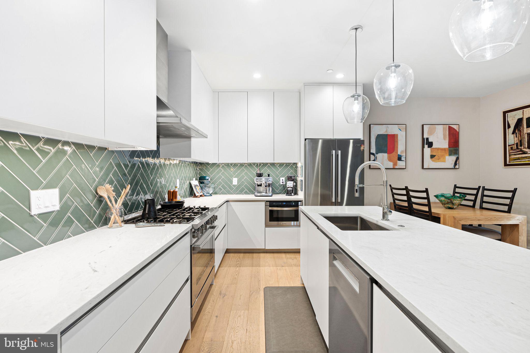 WASHINGTON SQ WEST - Residential