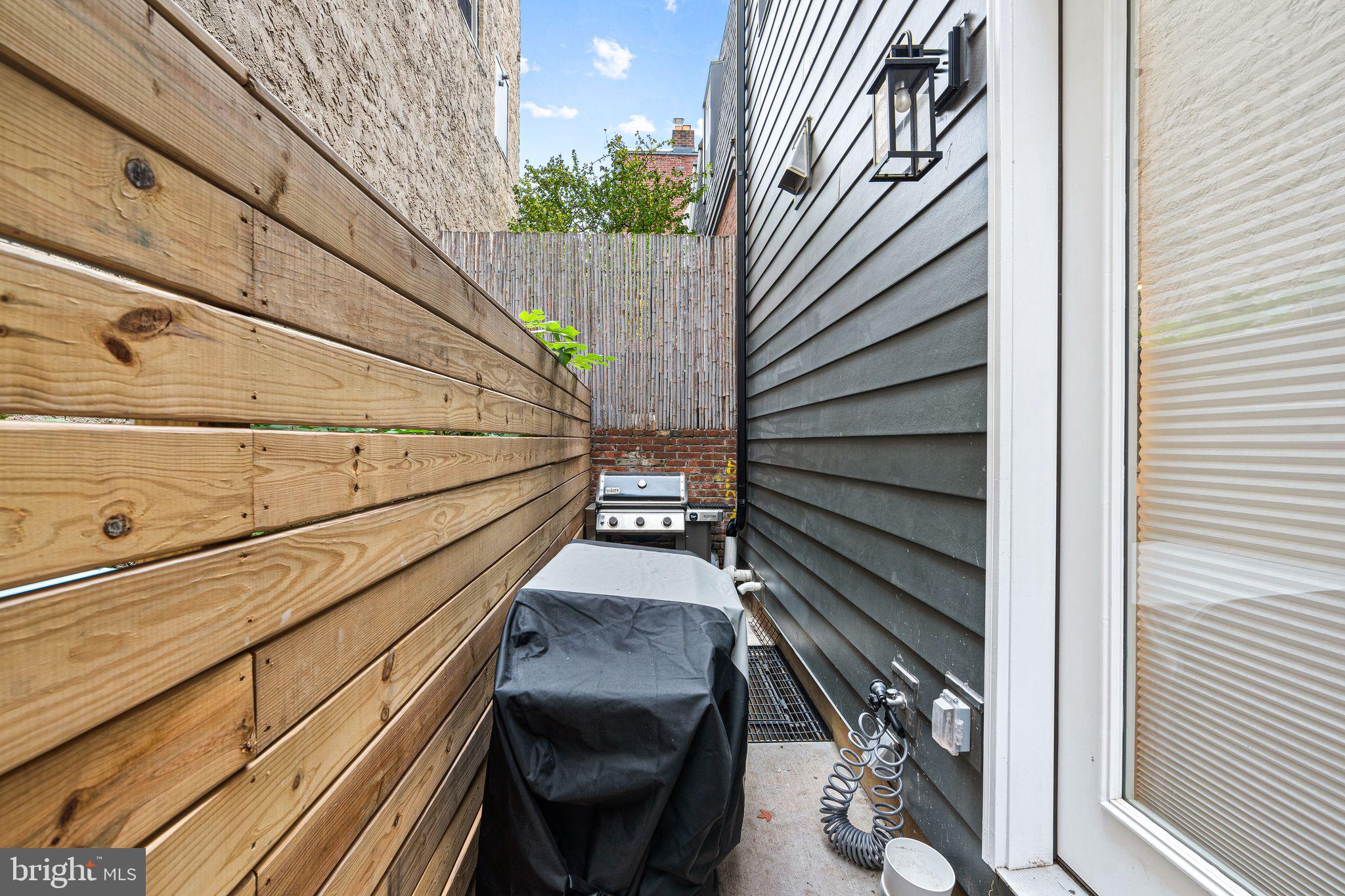 WASHINGTON SQ WEST - Residential