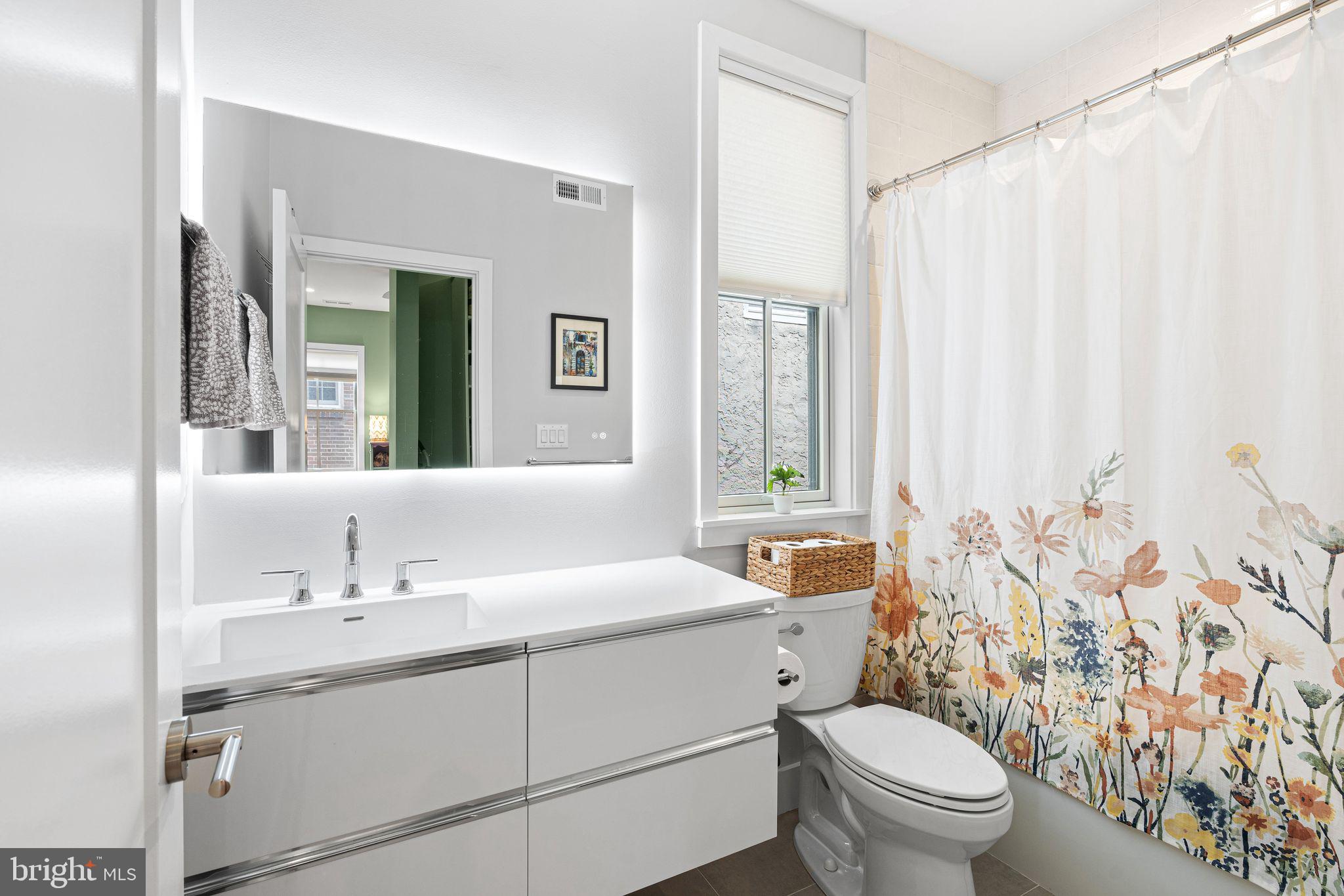 WASHINGTON SQ WEST - Residential