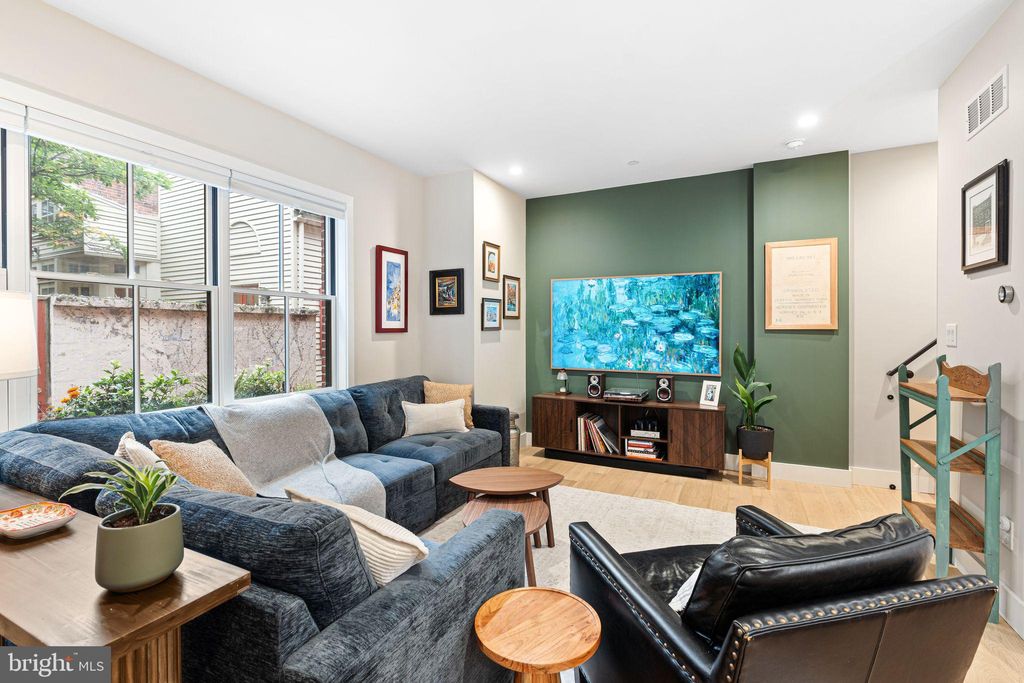 Photo of 1215 Addison Walk, PHILADELPHIA, PA 19147 (MLS # PAPH2582310)