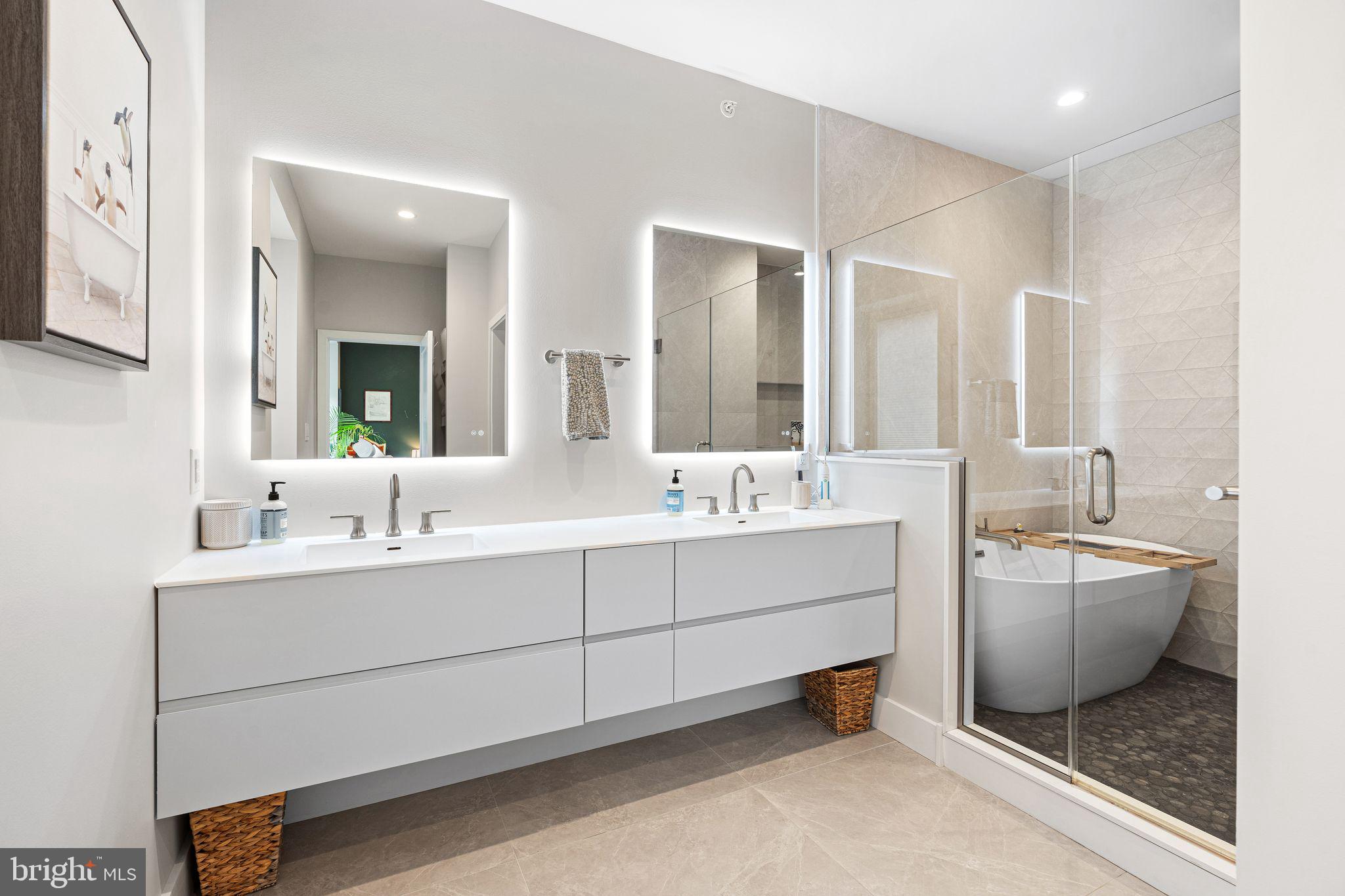 WASHINGTON SQ WEST - Residential