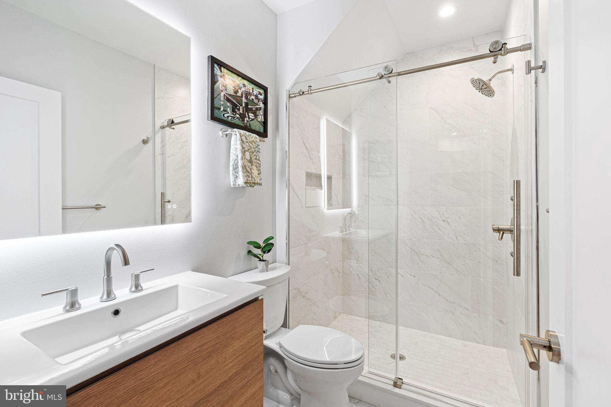 WASHINGTON SQ WEST - Residential