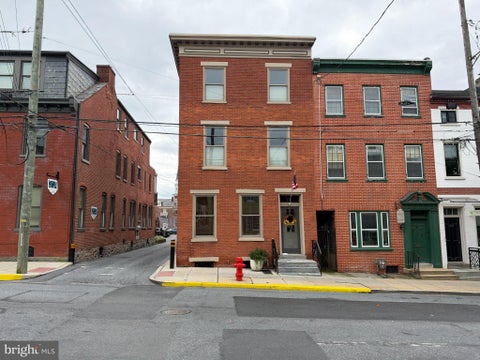 Photo of 126 E Chestnut Street, LANCASTER, PA 17602 (MLS # PALA2096856)