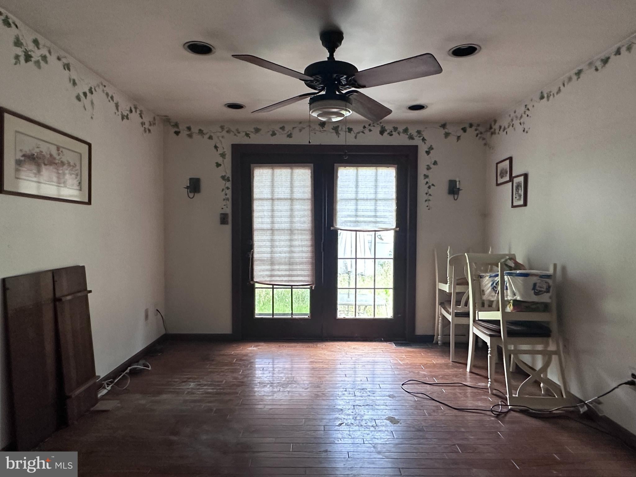961 OLD HUNTINGDON PIKE