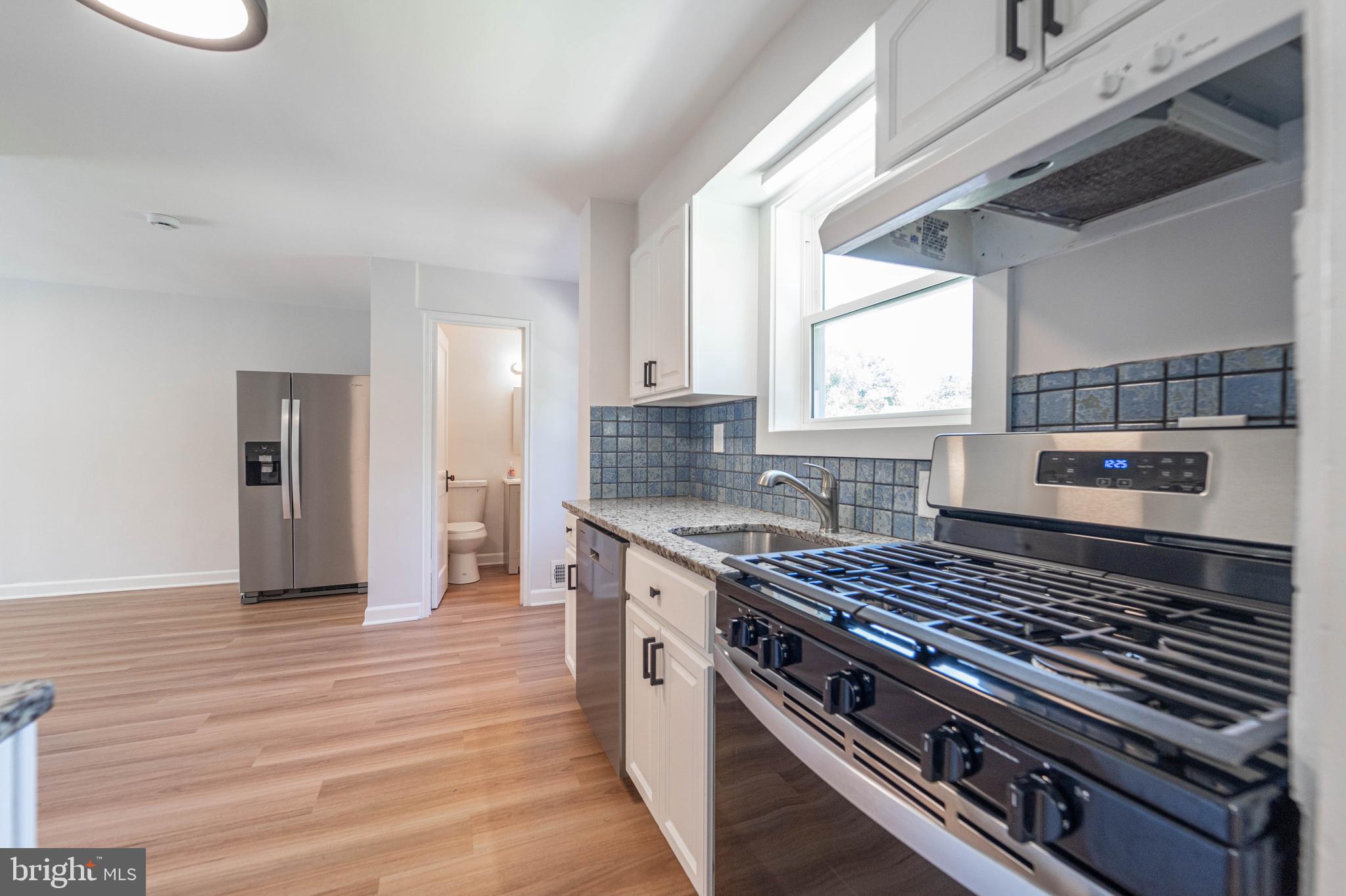 WOODSIDE PARK - Residential Lease