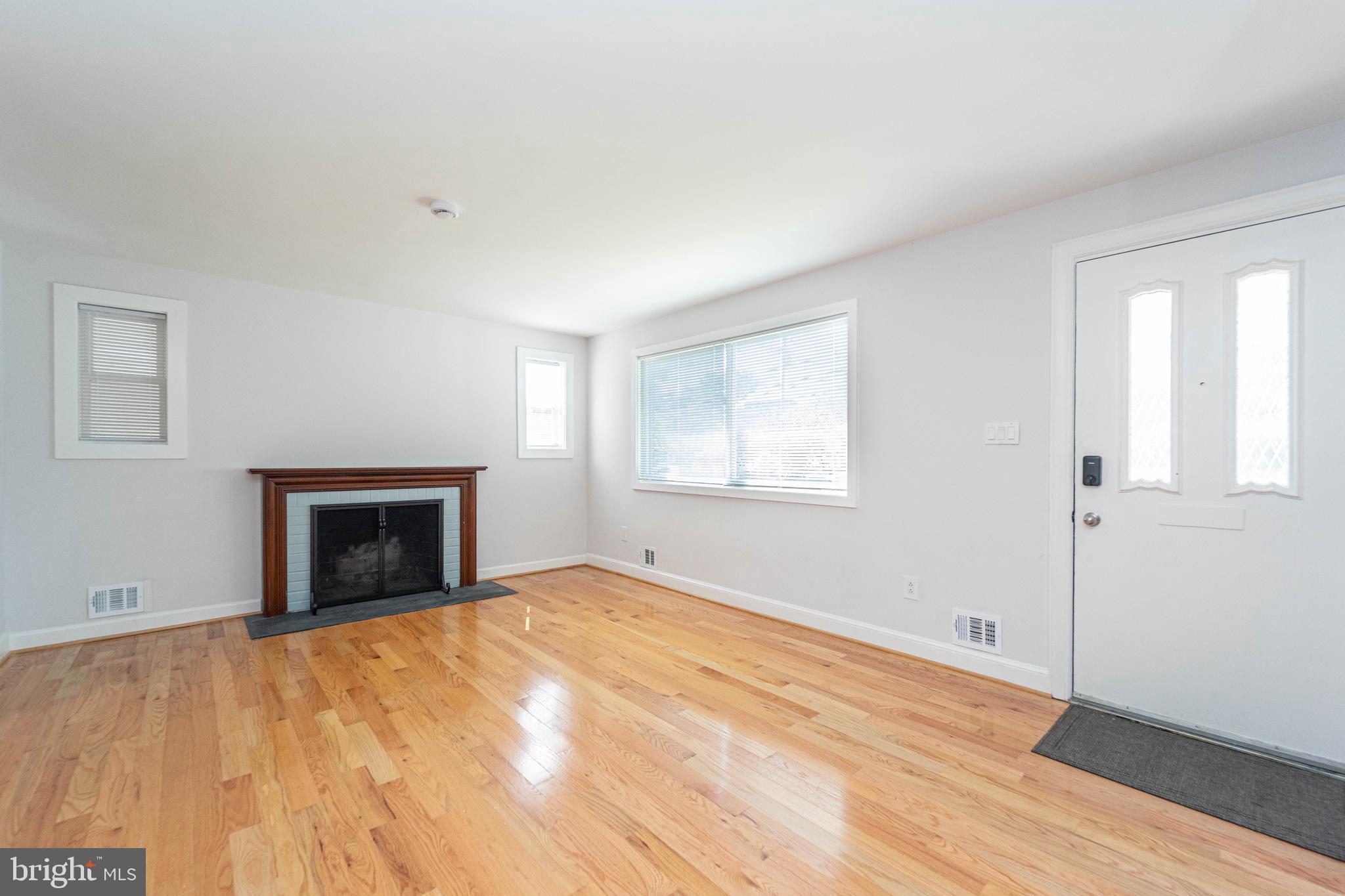 WOODSIDE PARK - Residential Lease