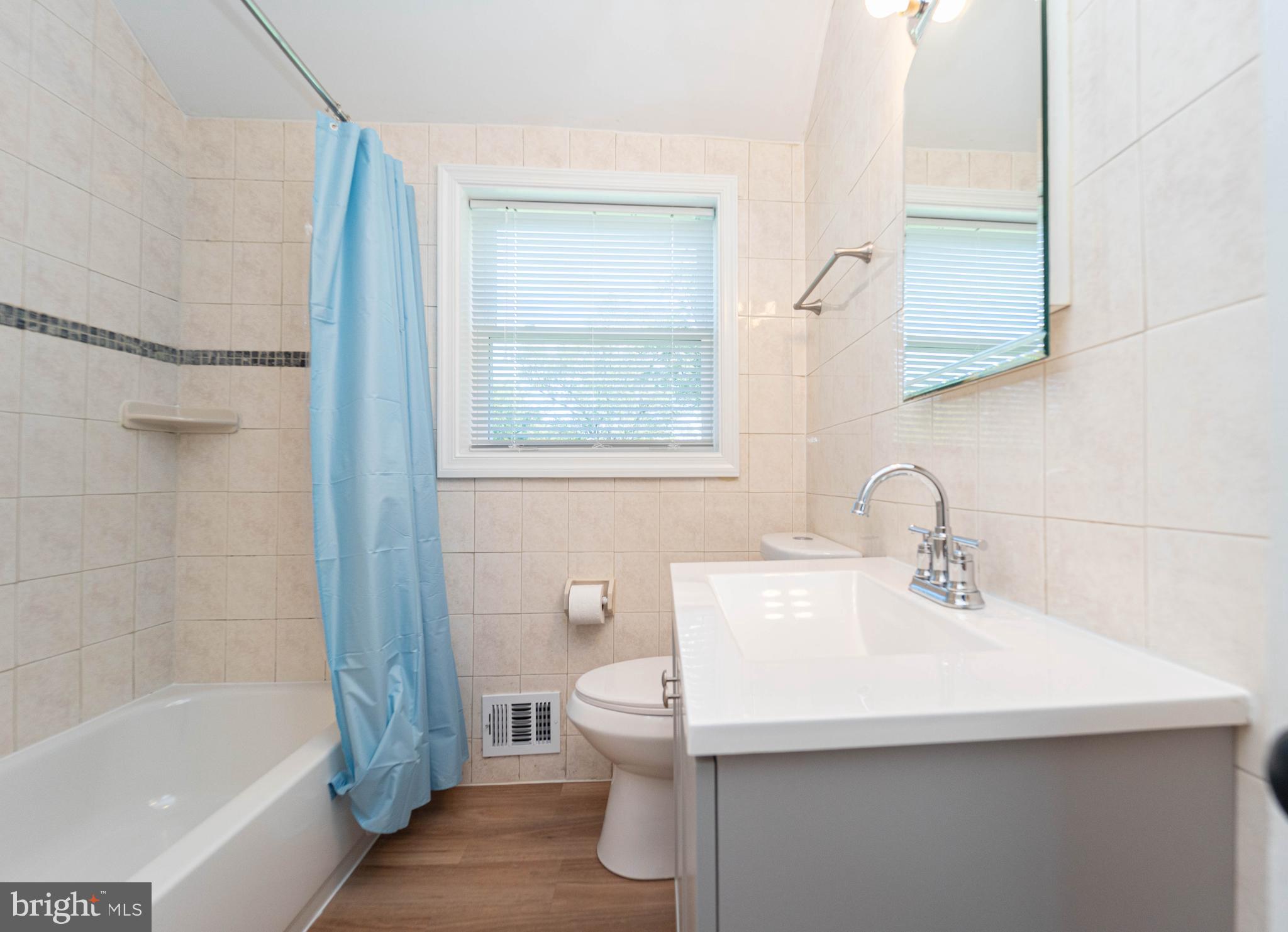 WOODSIDE PARK - Residential Lease