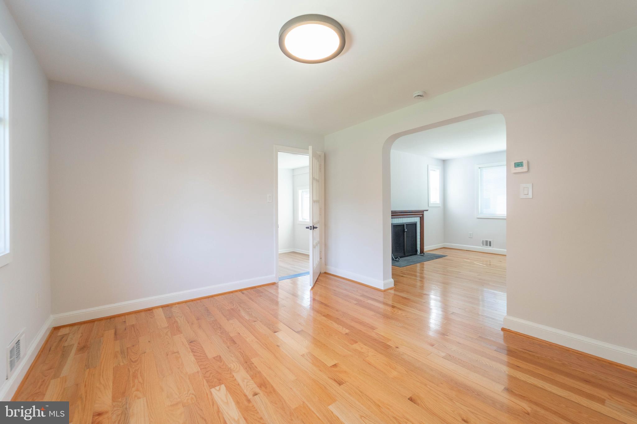 WOODSIDE PARK - Residential Lease