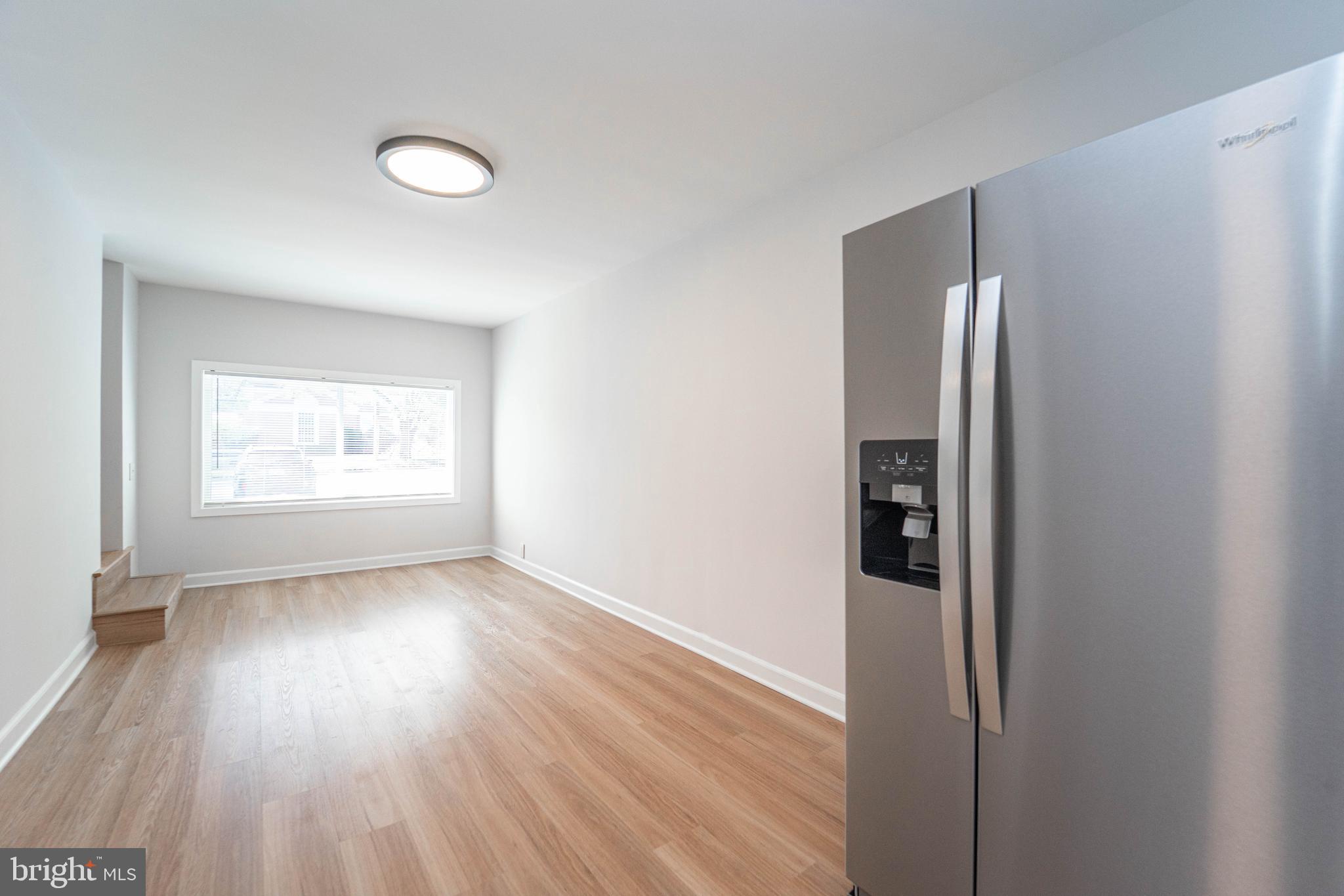 WOODSIDE PARK - Residential Lease