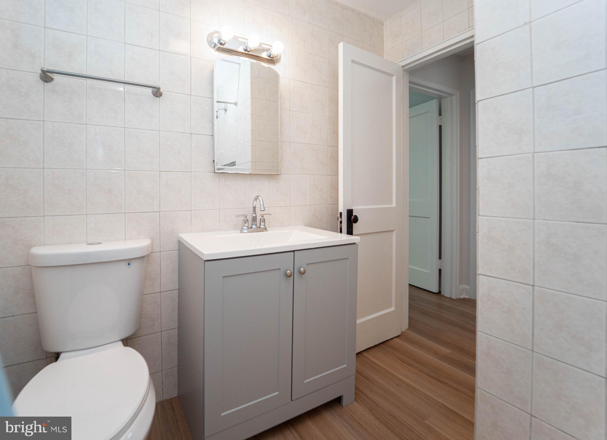 WOODSIDE PARK - Residential Lease