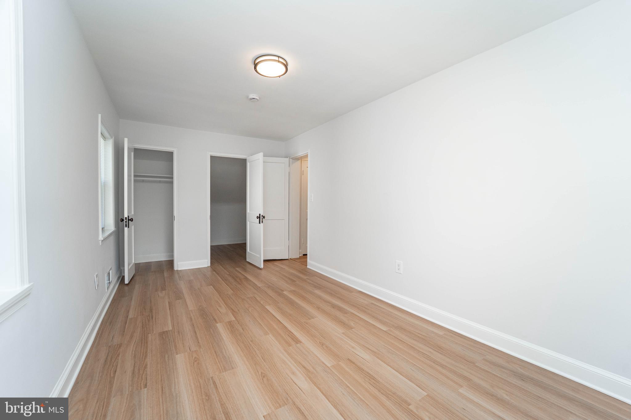 WOODSIDE PARK - Residential Lease