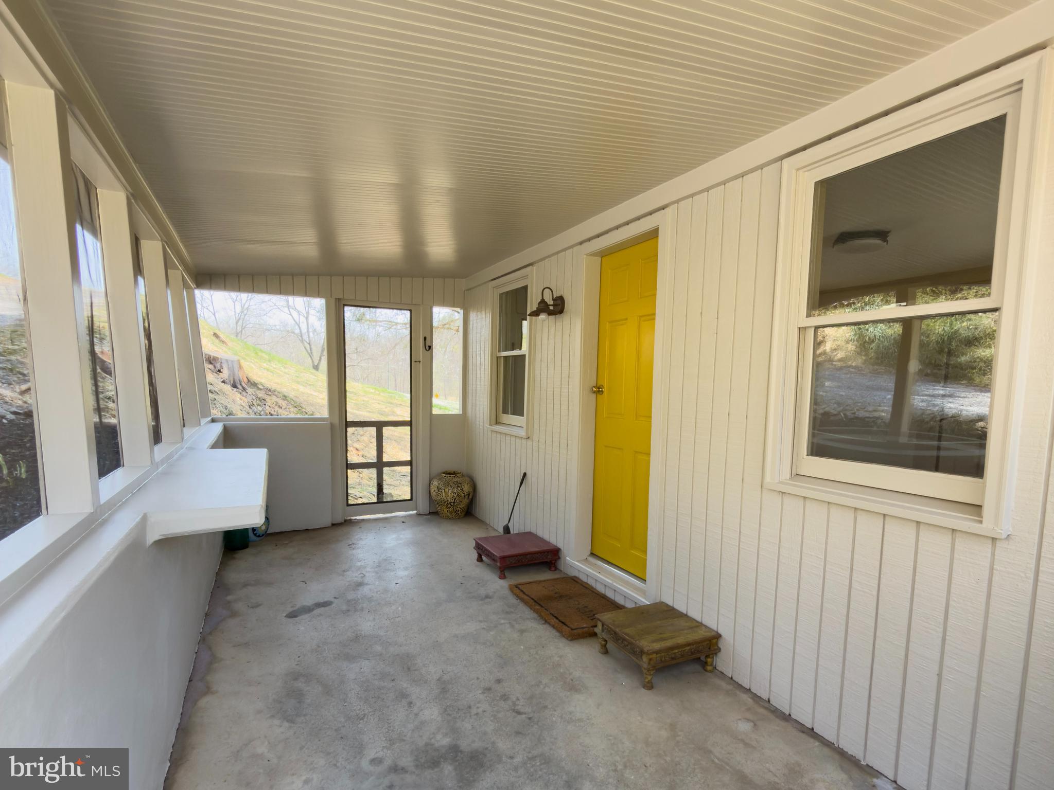 37905 SNICKERSVILLE TURNPIKE