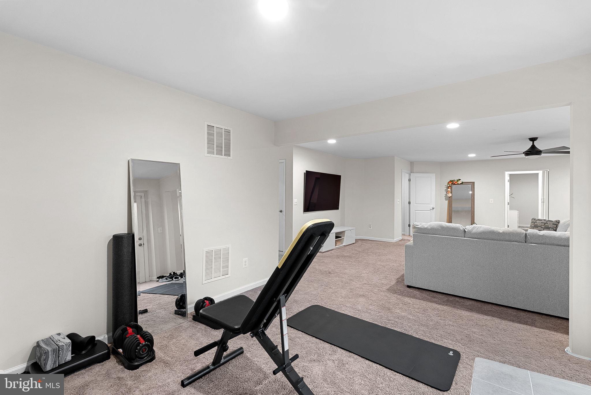 MEADOWBROOK - Residential