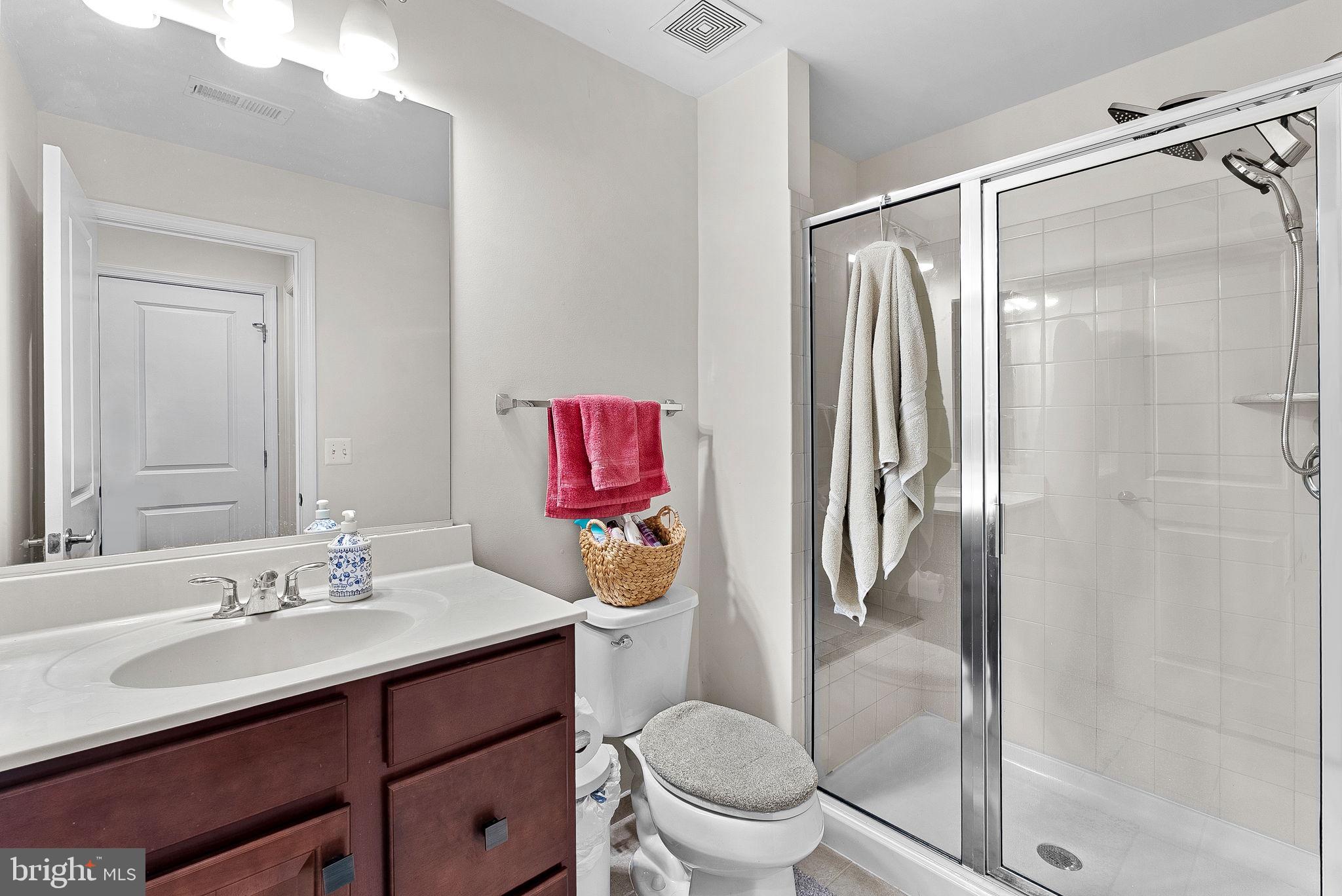 MEADOWBROOK - Residential