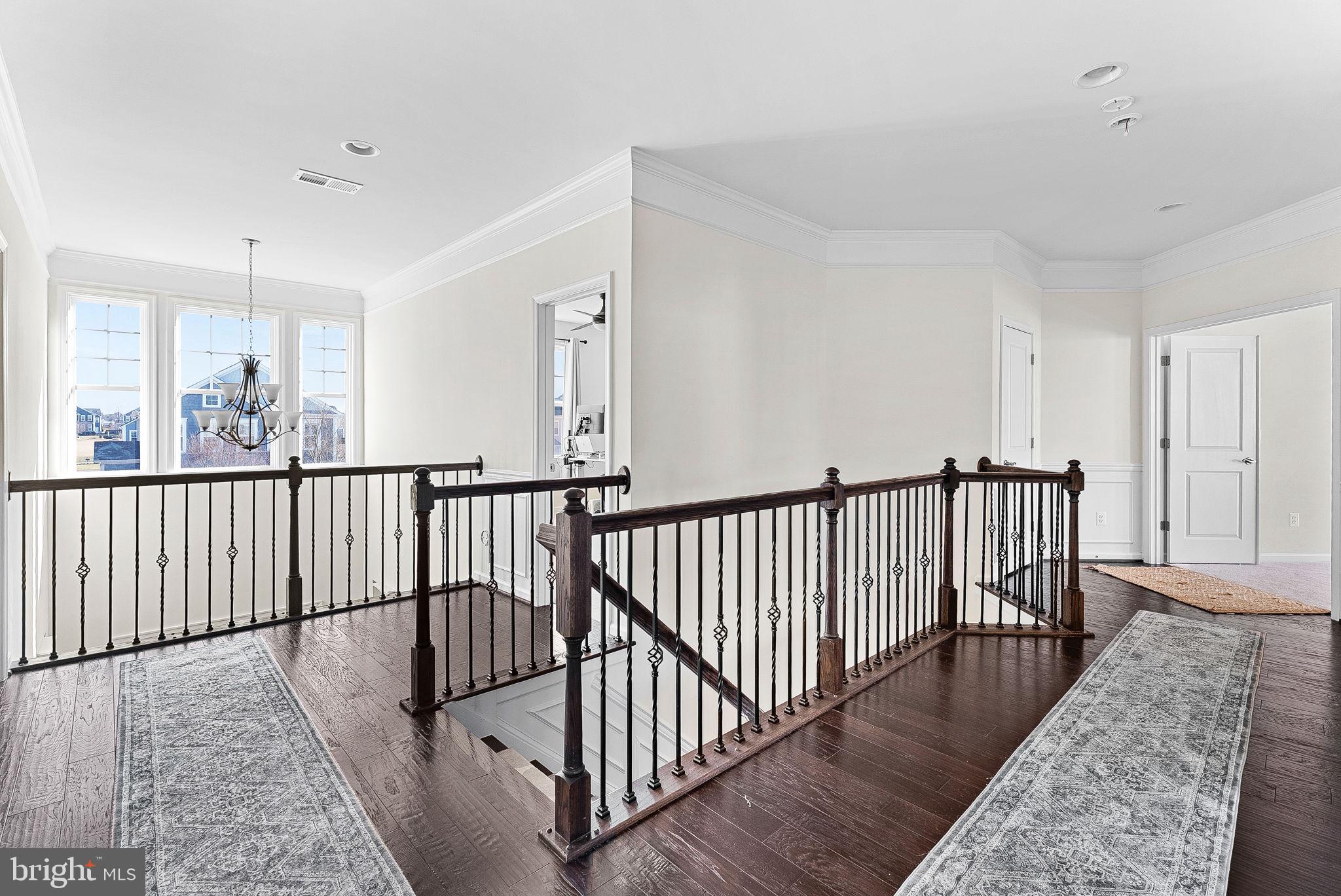 MEADOWBROOK - Residential