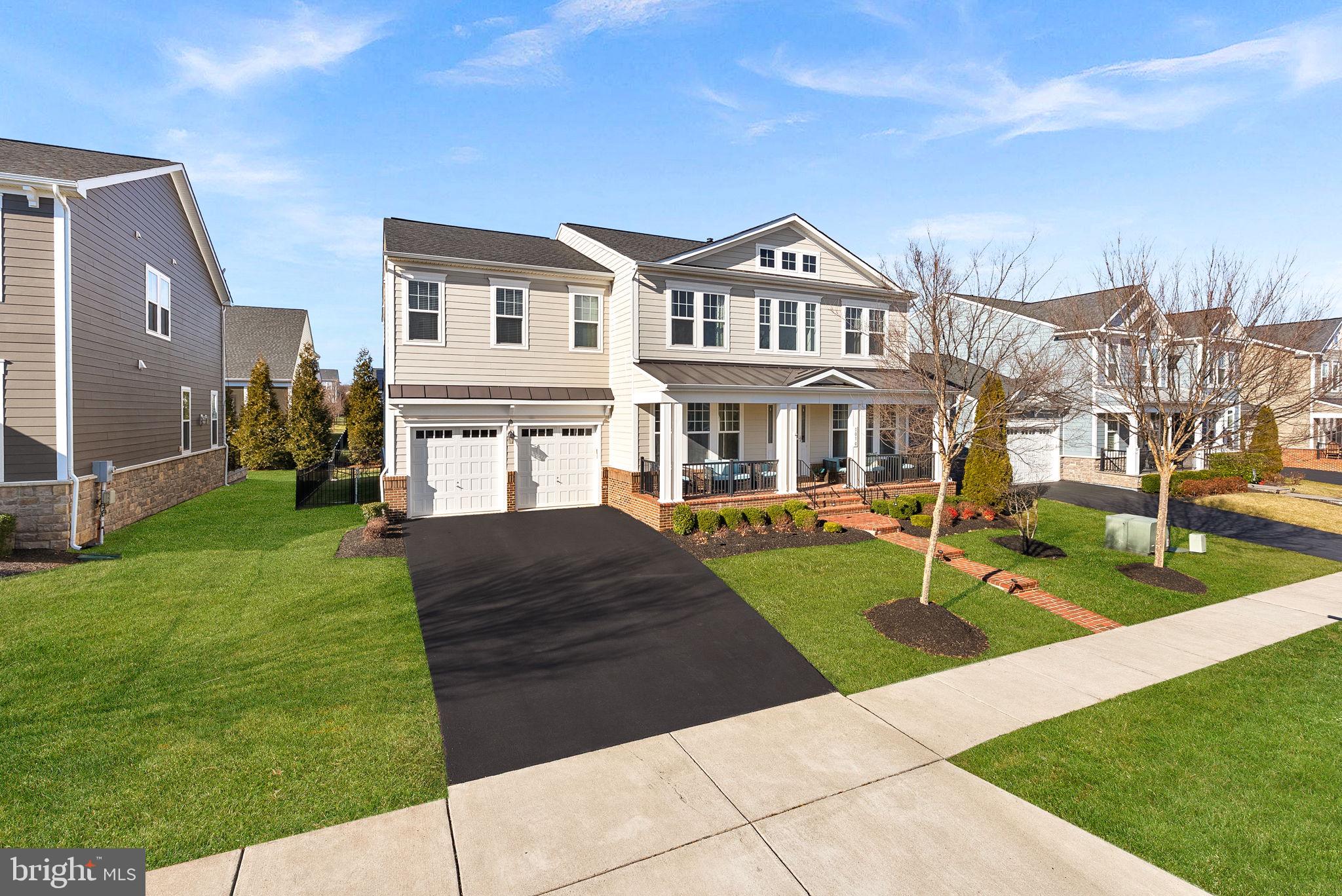 MEADOWBROOK - Residential