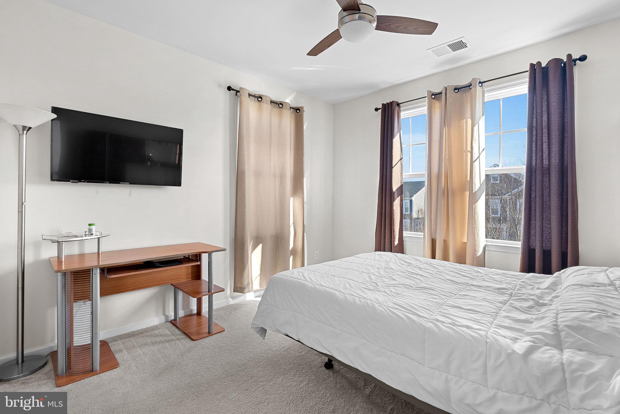 MEADOWBROOK - Residential