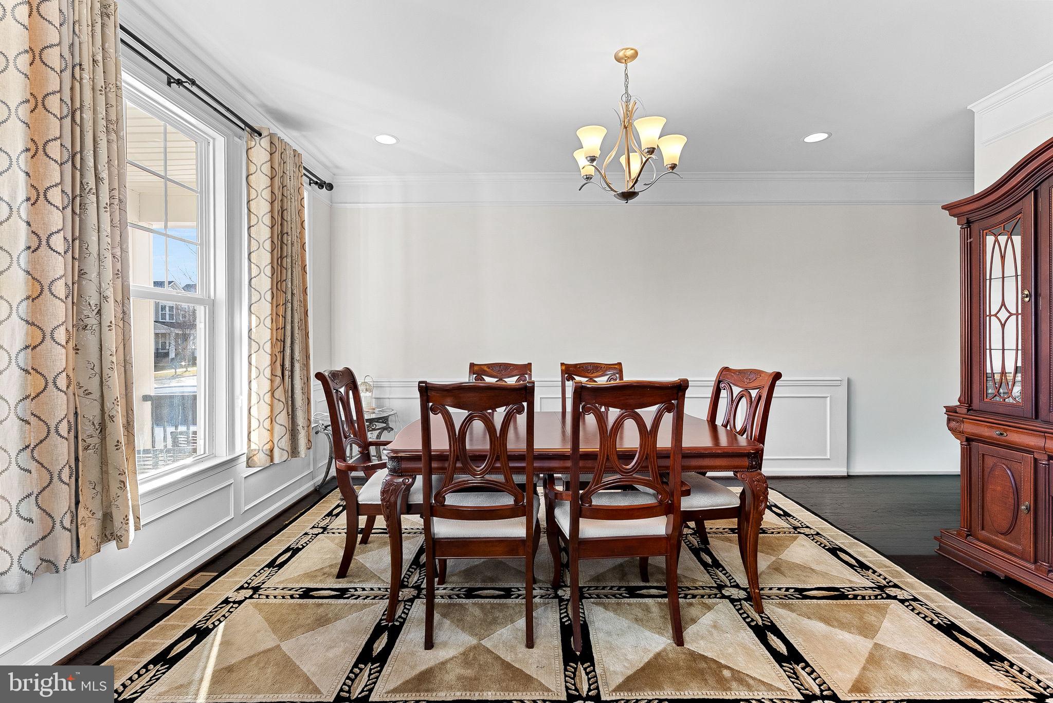 MEADOWBROOK - Residential