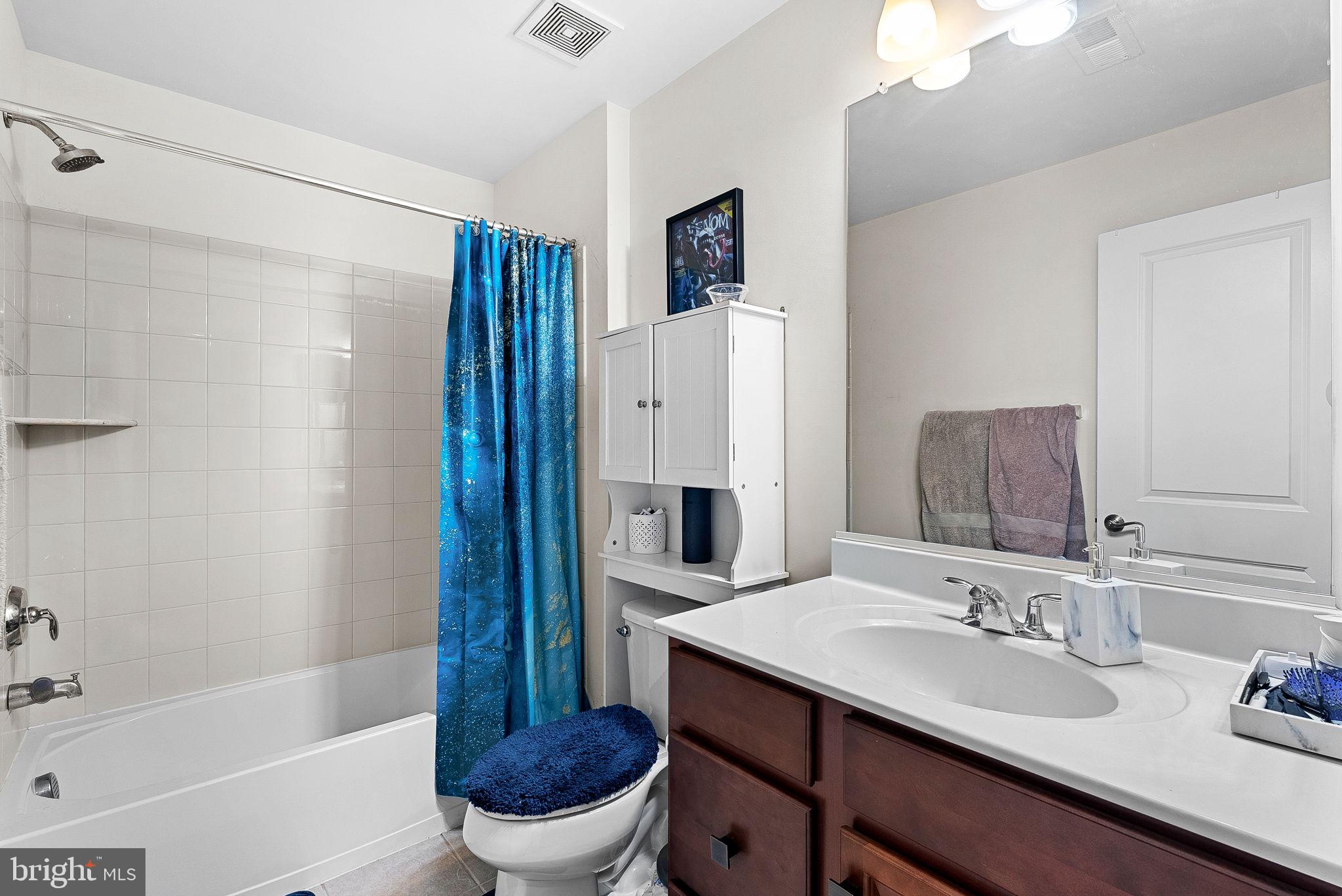 MEADOWBROOK - Residential