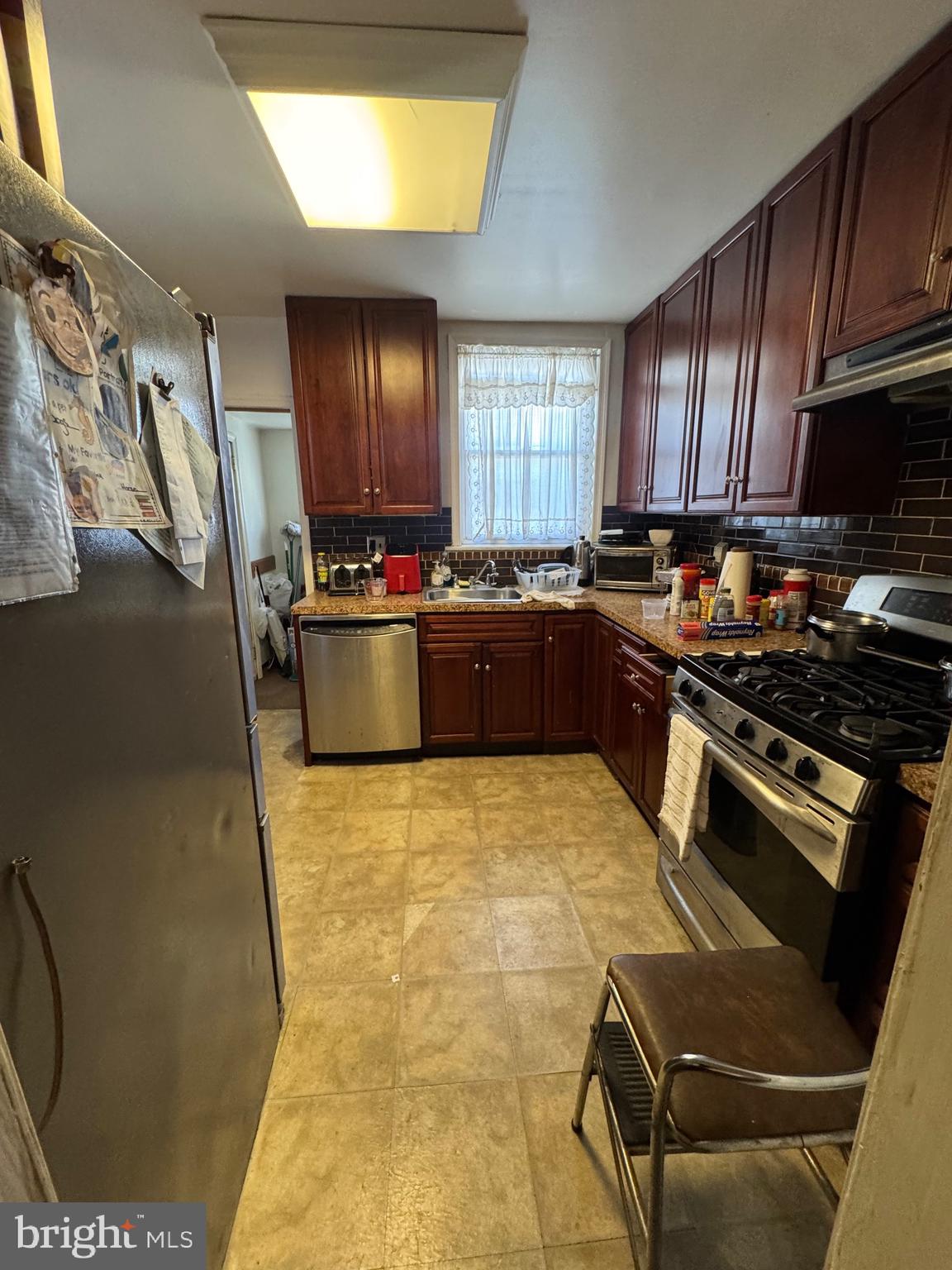 WEST OAK LANE - Residential