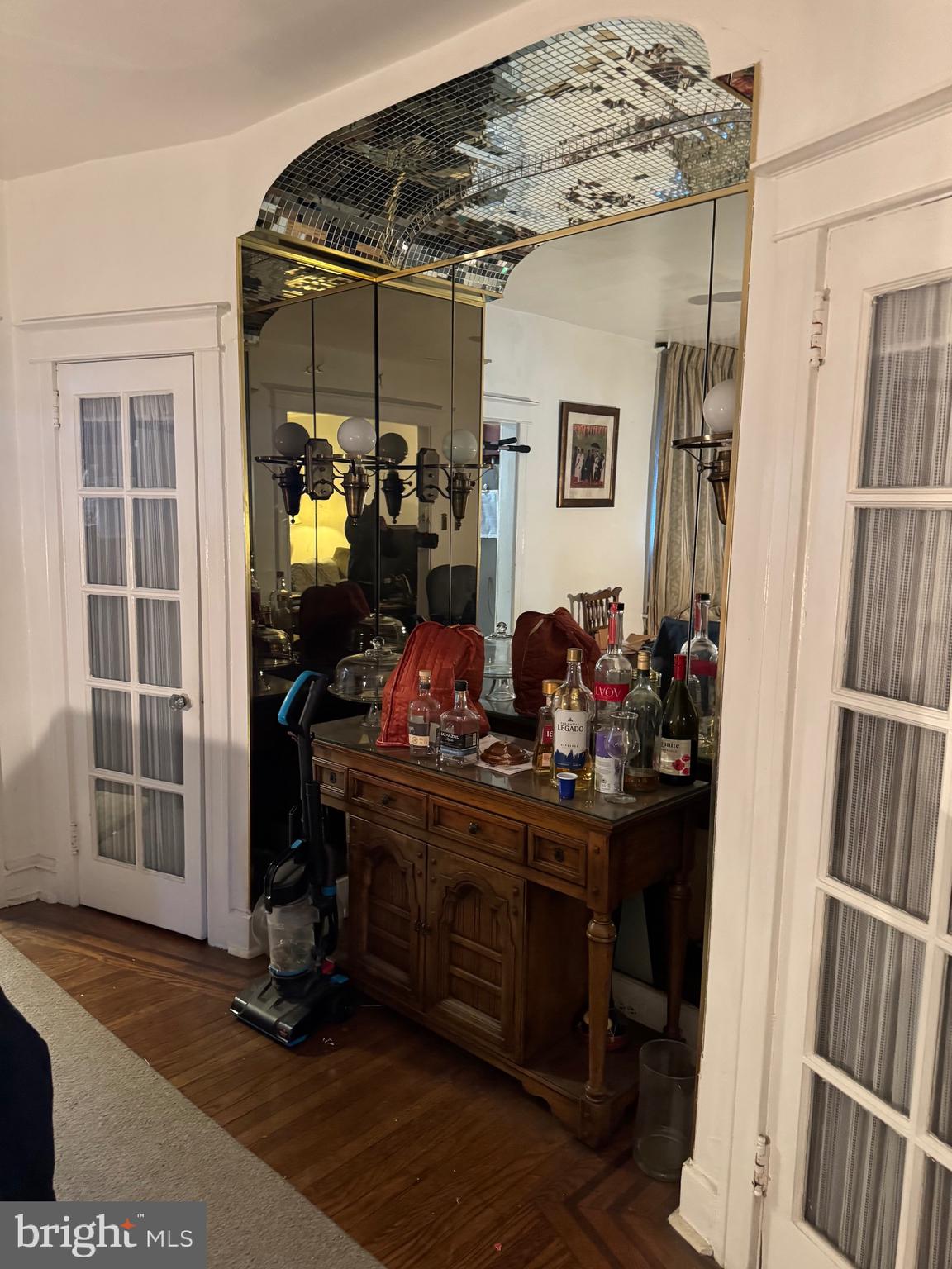 WEST OAK LANE - Residential