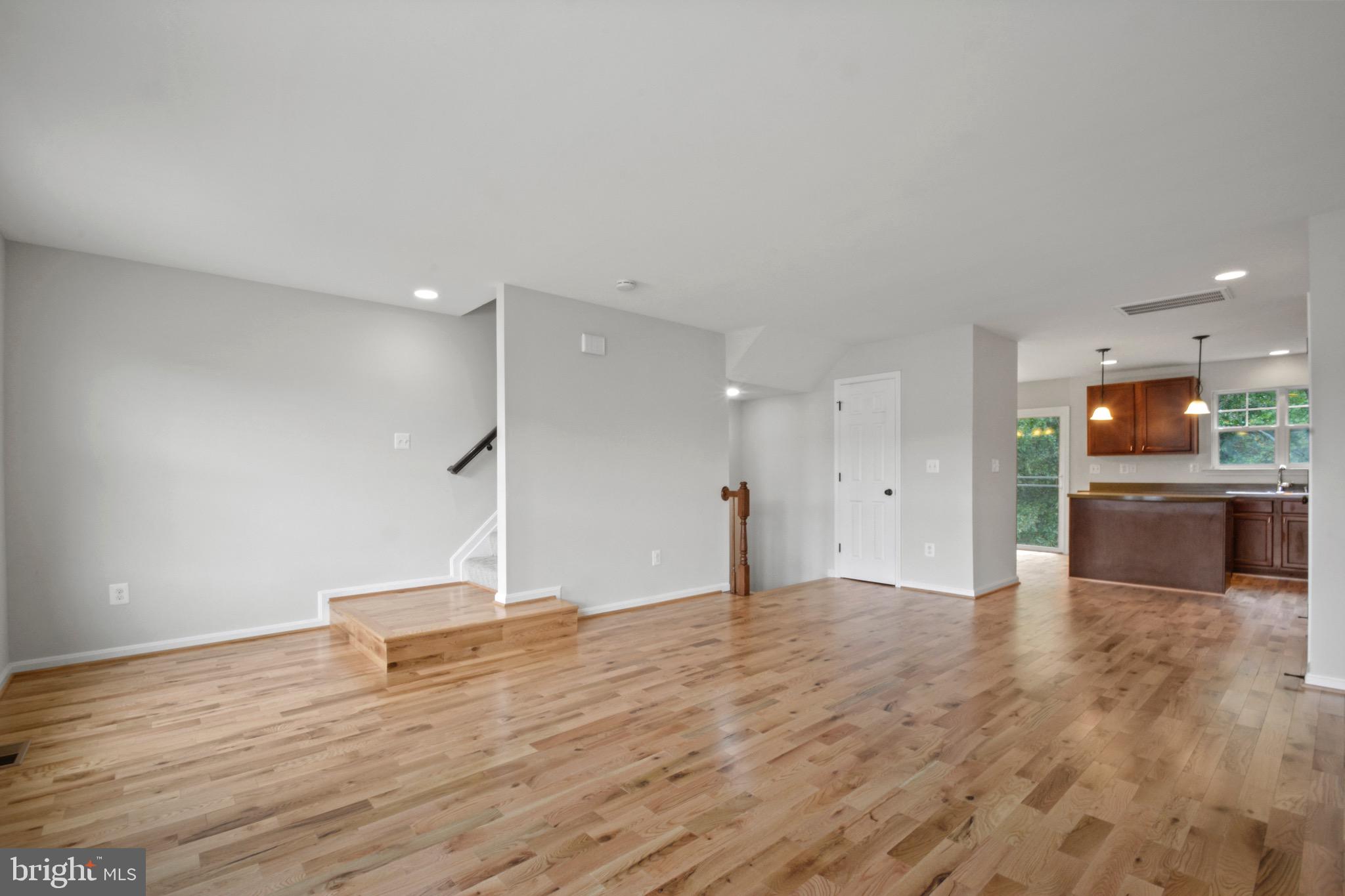 WILDERNESS SHORES - Residential