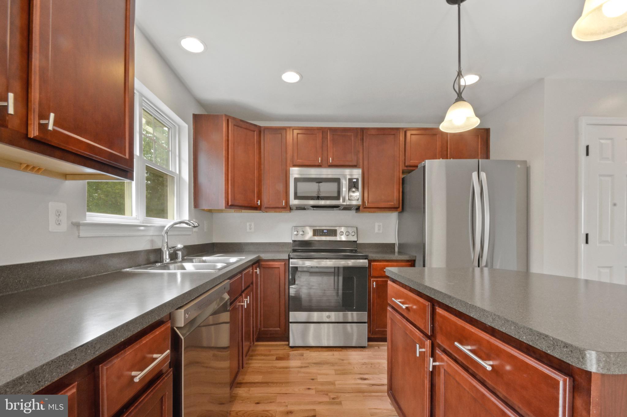 WILDERNESS SHORES - Residential