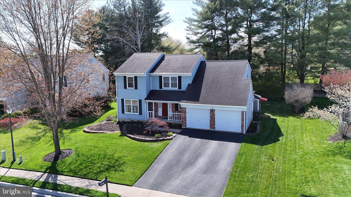 COUNTRY HILLS - Residential