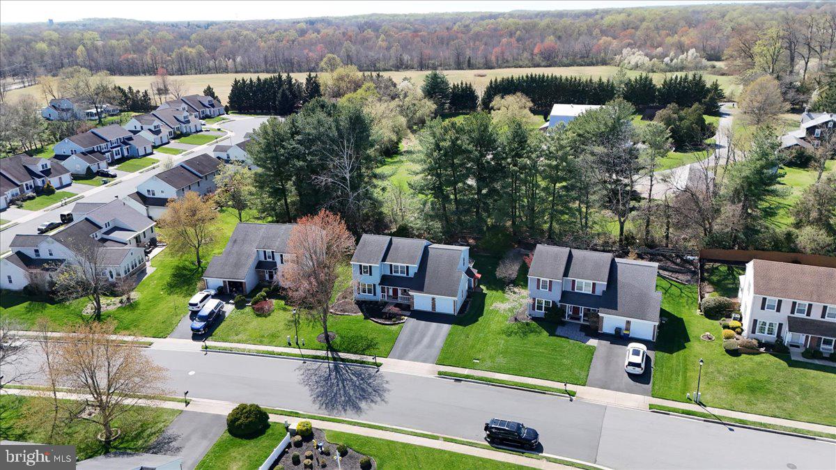 COUNTRY HILLS - Residential