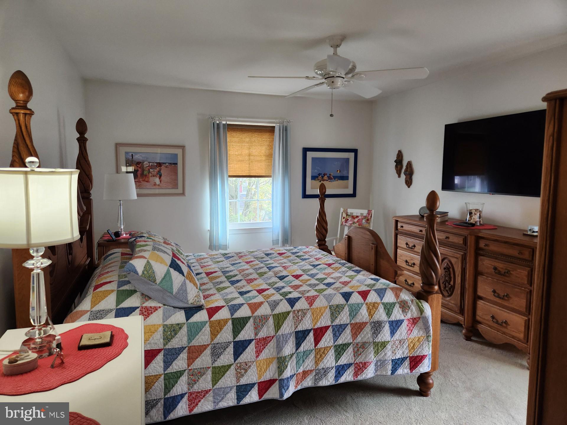 COUNTRY HILLS - Residential