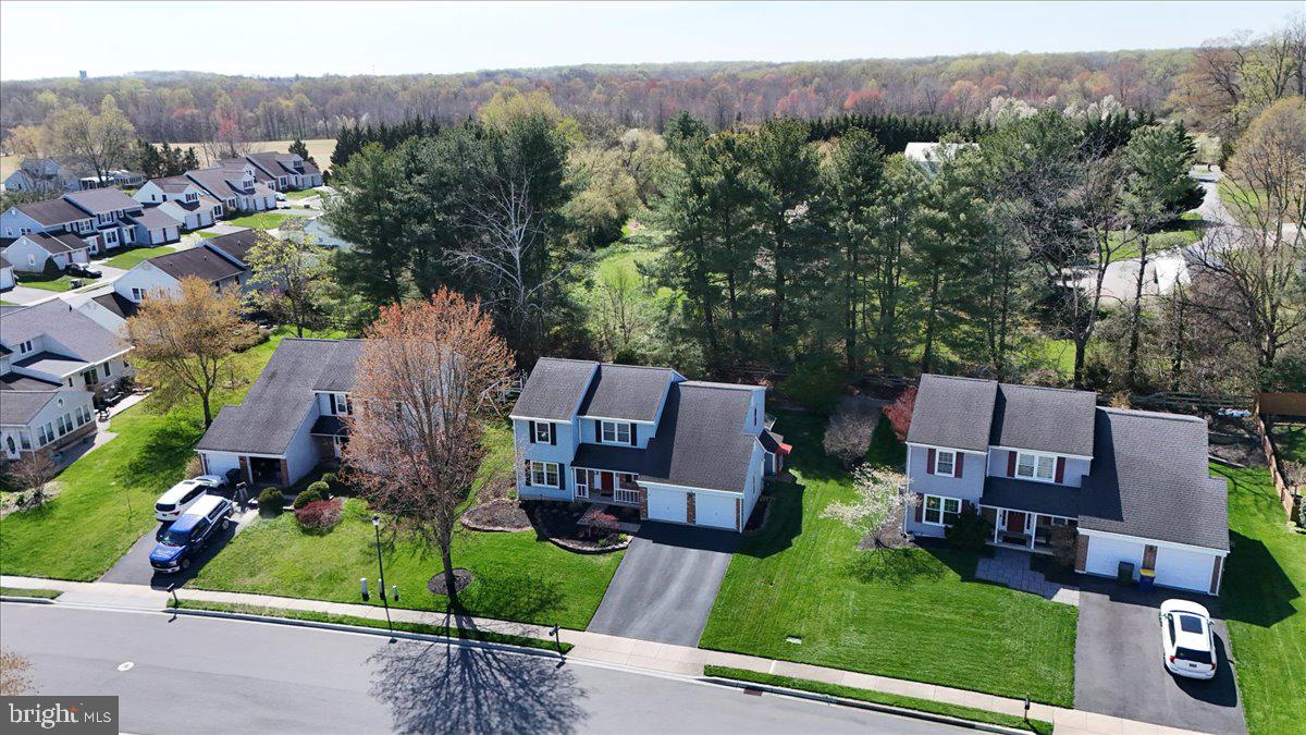 COUNTRY HILLS - Residential