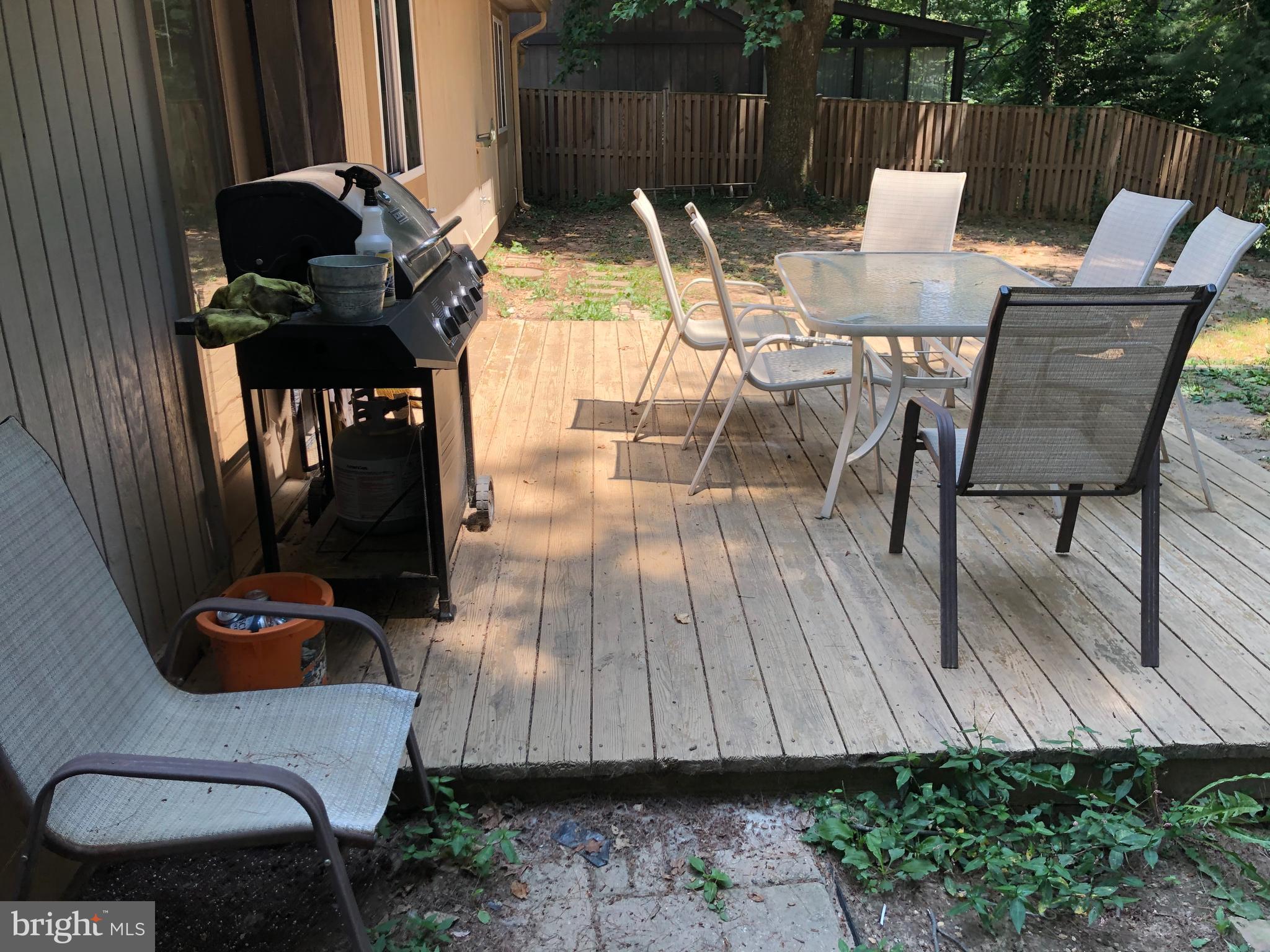 HAMPTON MEADOWS - Residential Lease