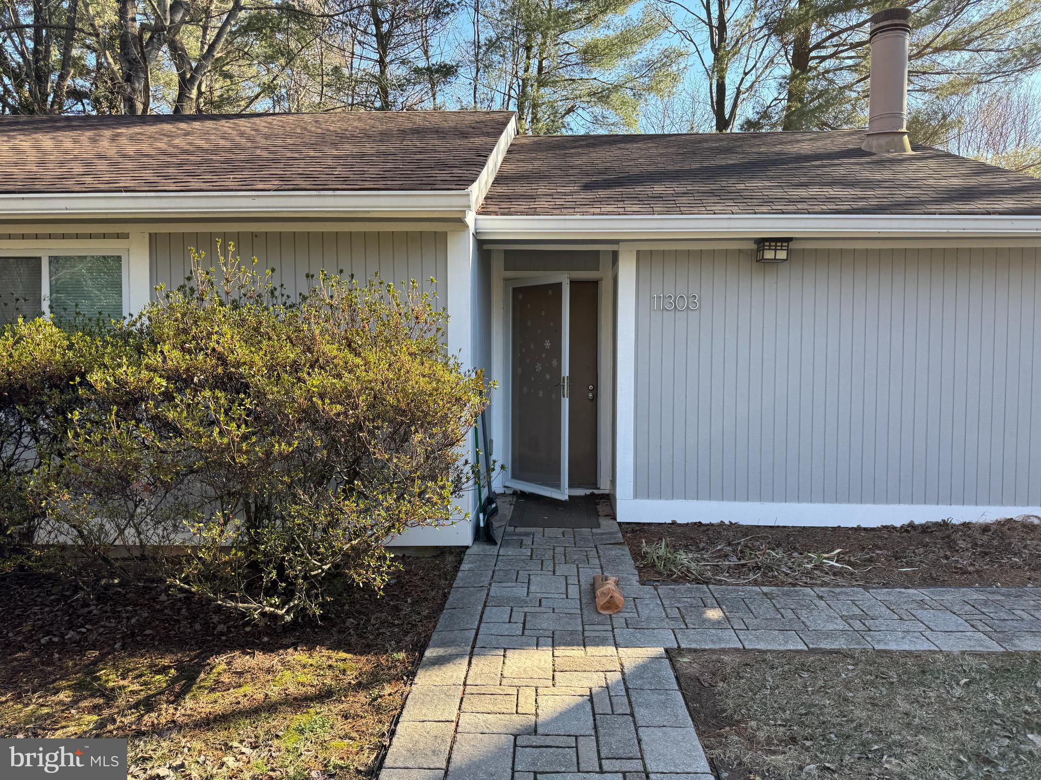 HAMPTON MEADOWS - Residential Lease