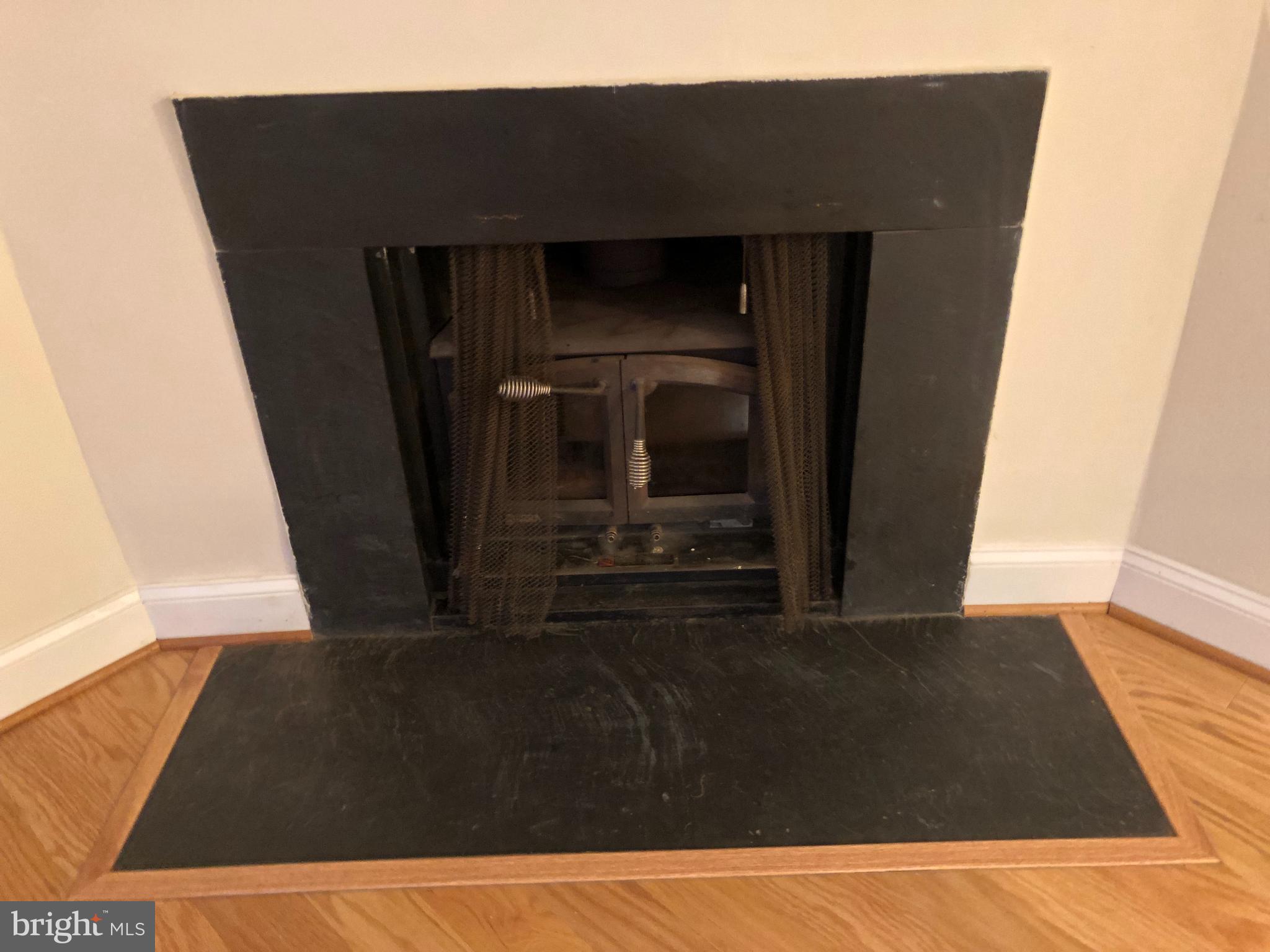 HAMPTON MEADOWS - Residential Lease