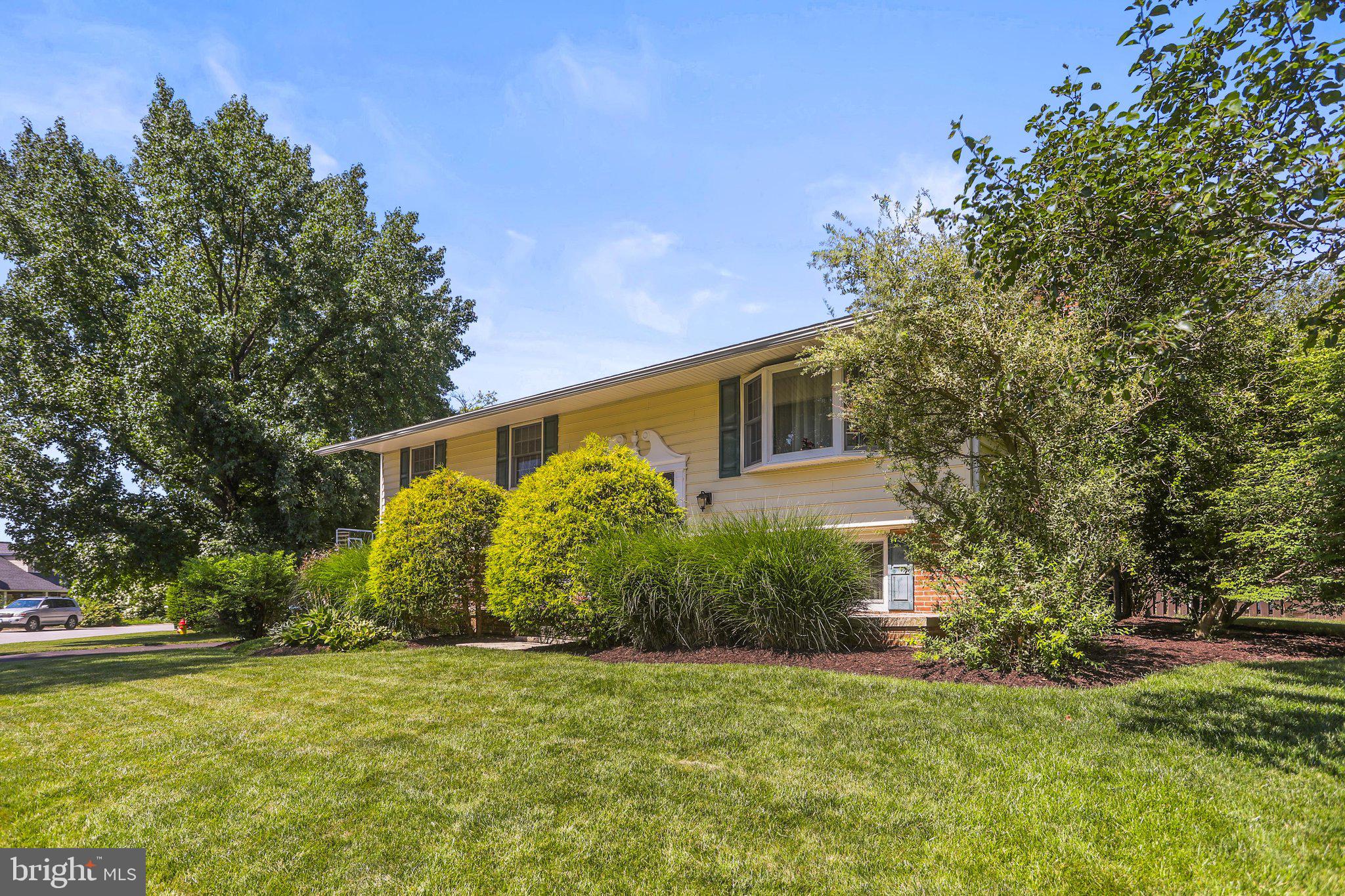 90 CROSSWIND DRIVE