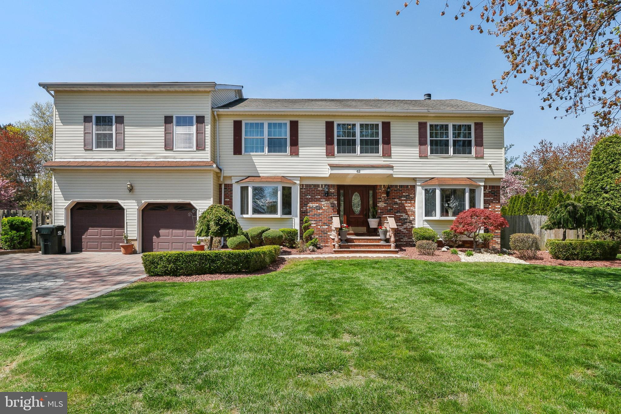 62 ROCKWELL CIRCLE