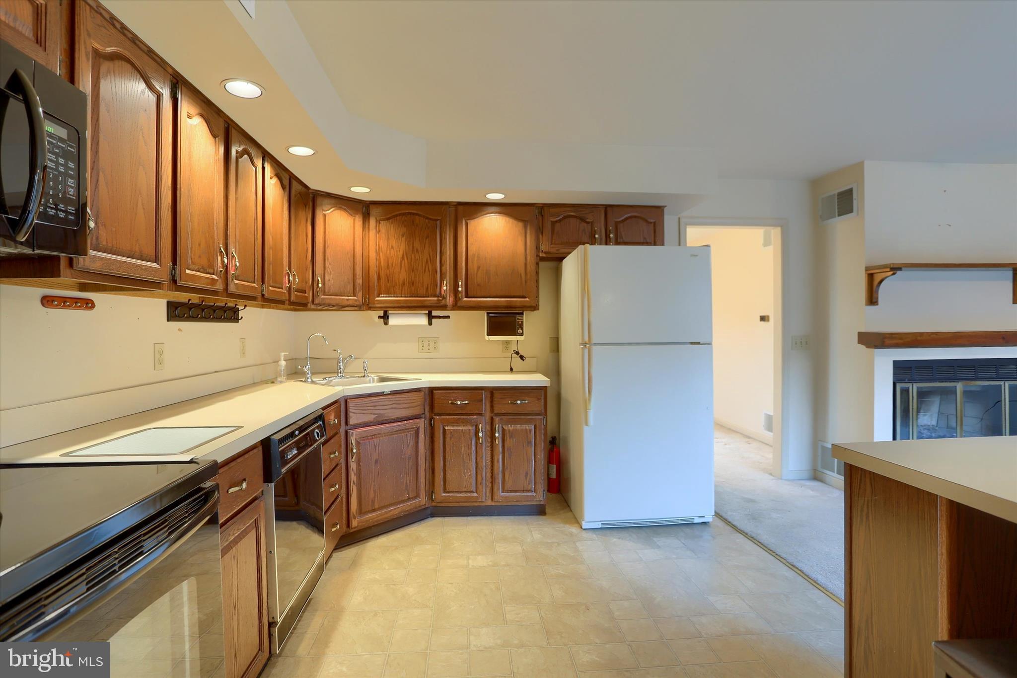 CLUB ESTATES - Residential