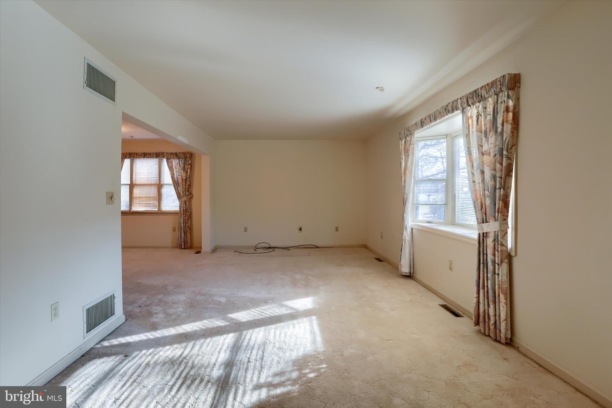 CLUB ESTATES - Residential