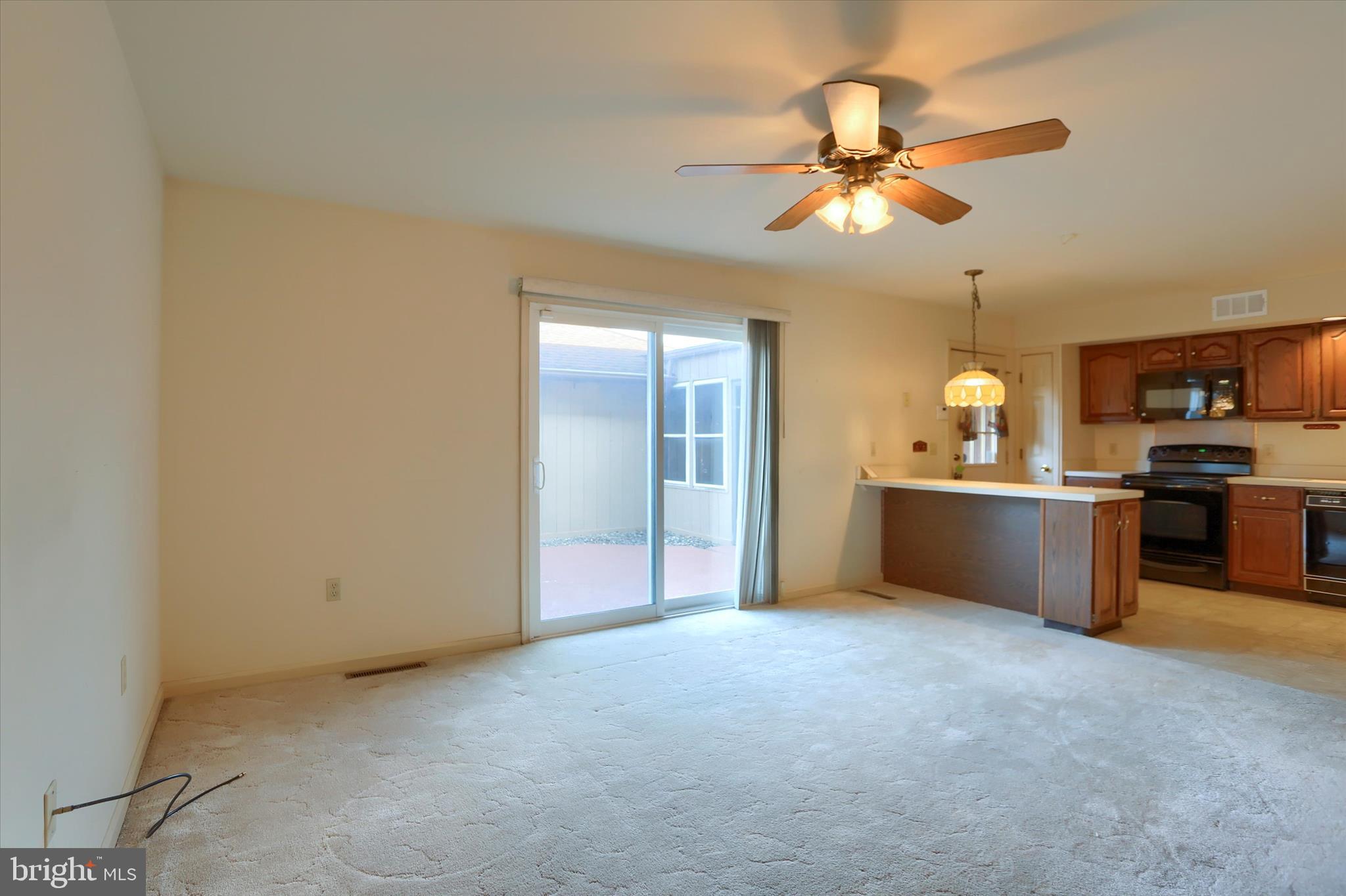 CLUB ESTATES - Residential