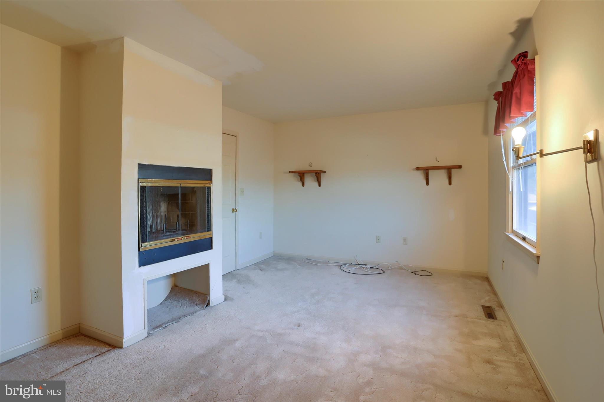 CLUB ESTATES - Residential