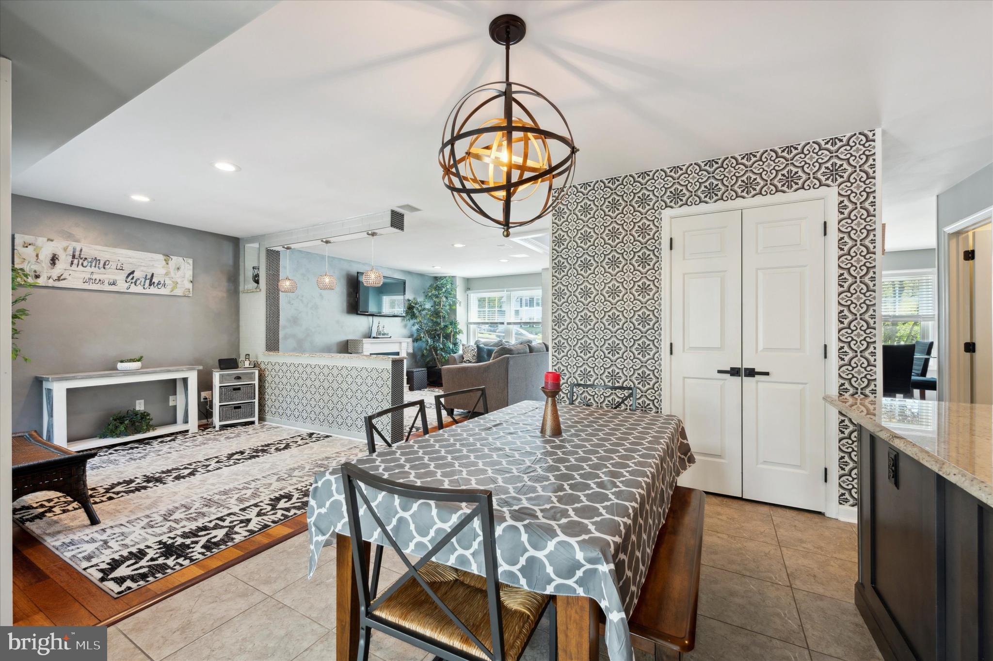 HUNTERS WOODS - Residential