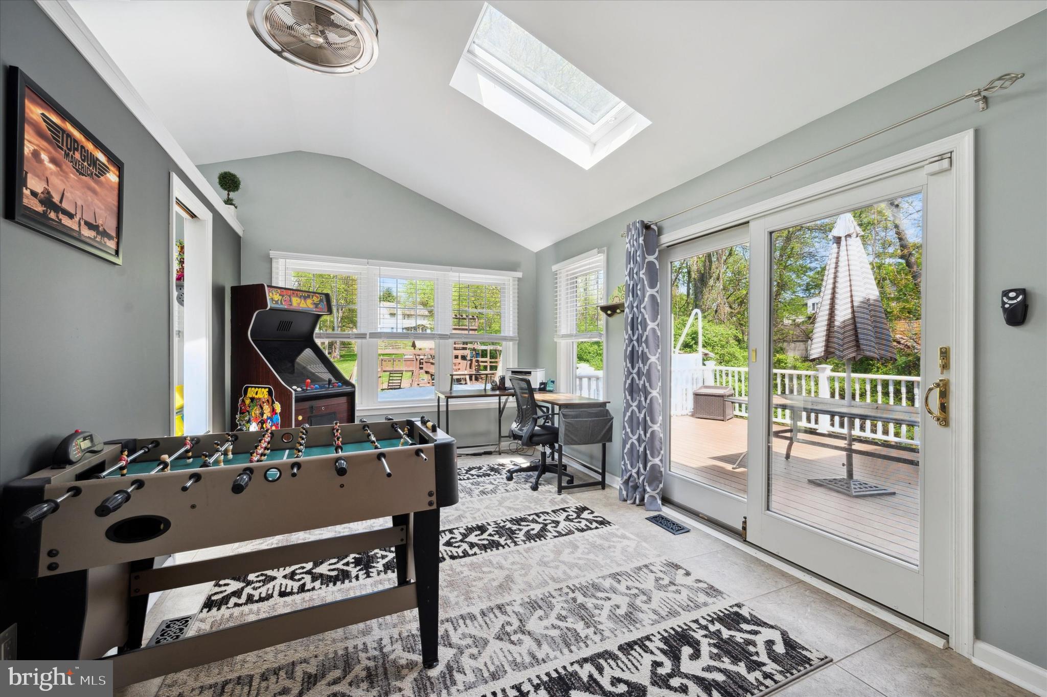 HUNTERS WOODS - Residential