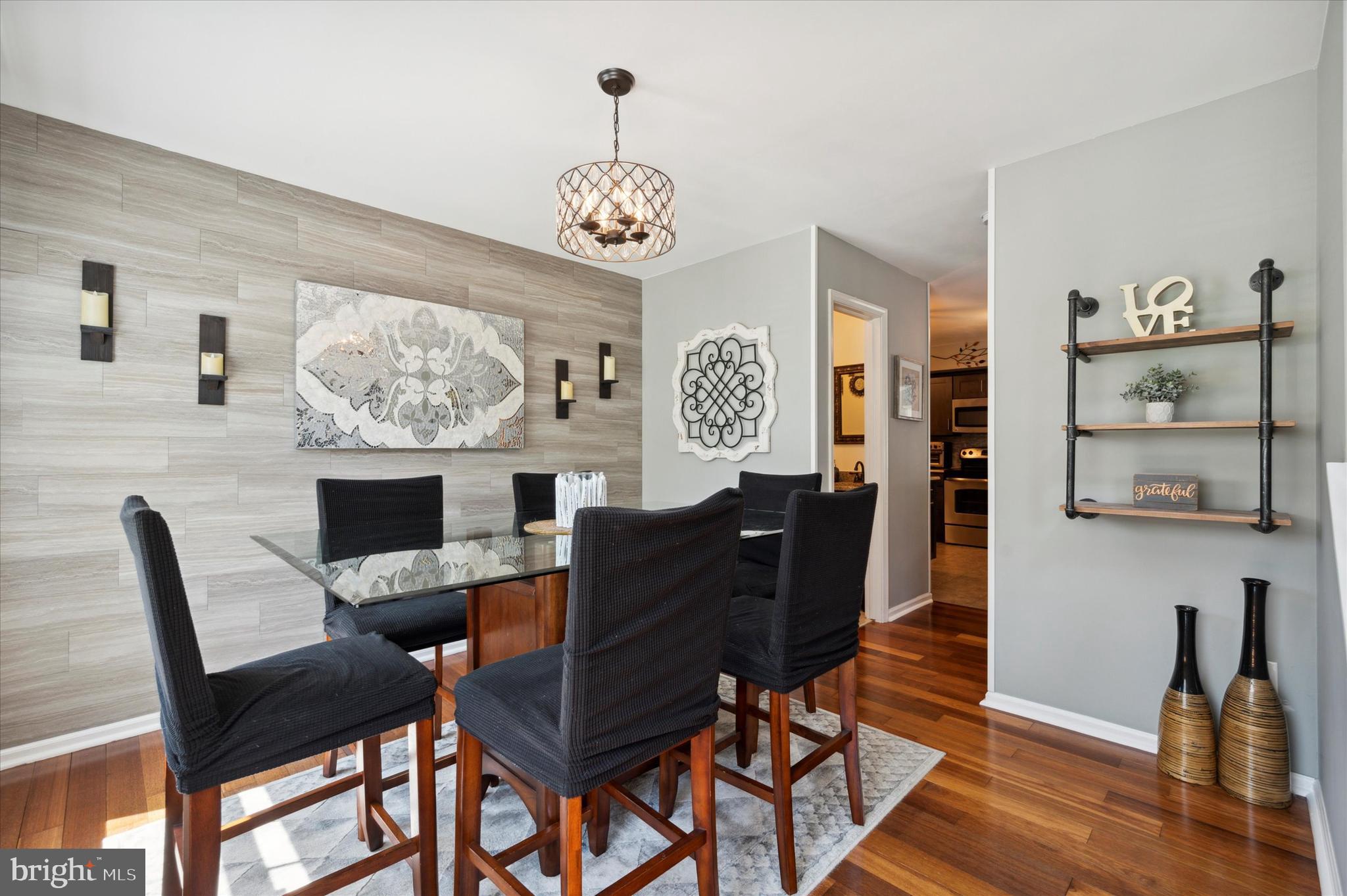 HUNTERS WOODS - Residential