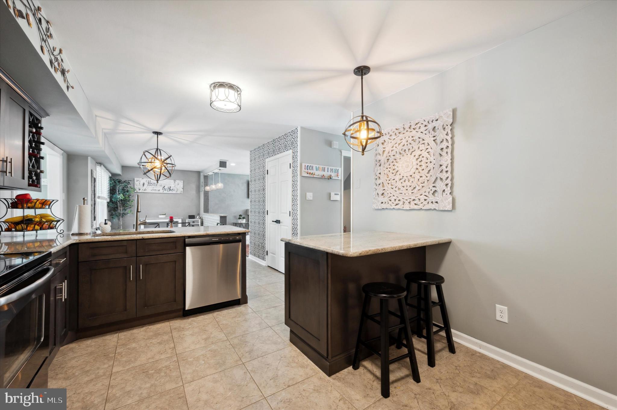 HUNTERS WOODS - Residential