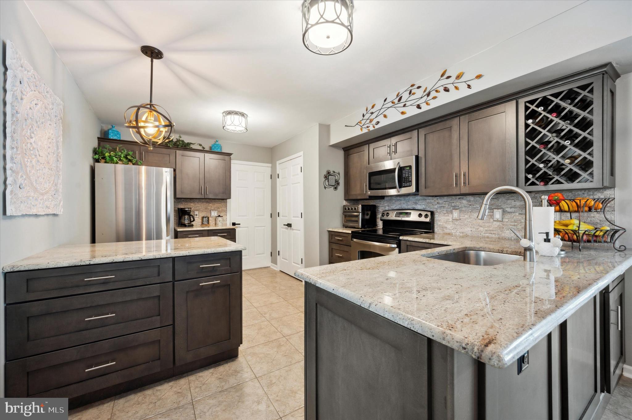 HUNTERS WOODS - Residential
